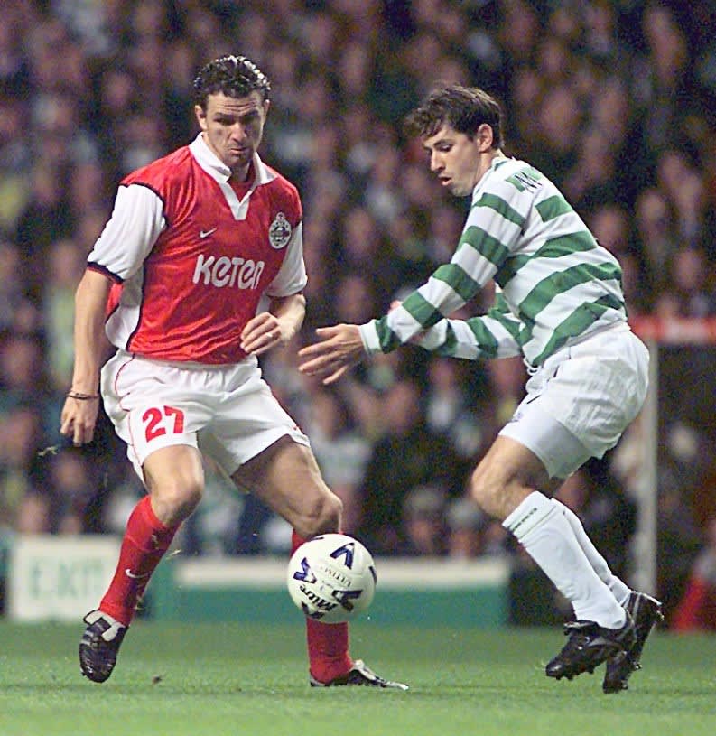 שחקן הפועל תל אביב ב-1999 סבסטיאן סימרוטיץ'