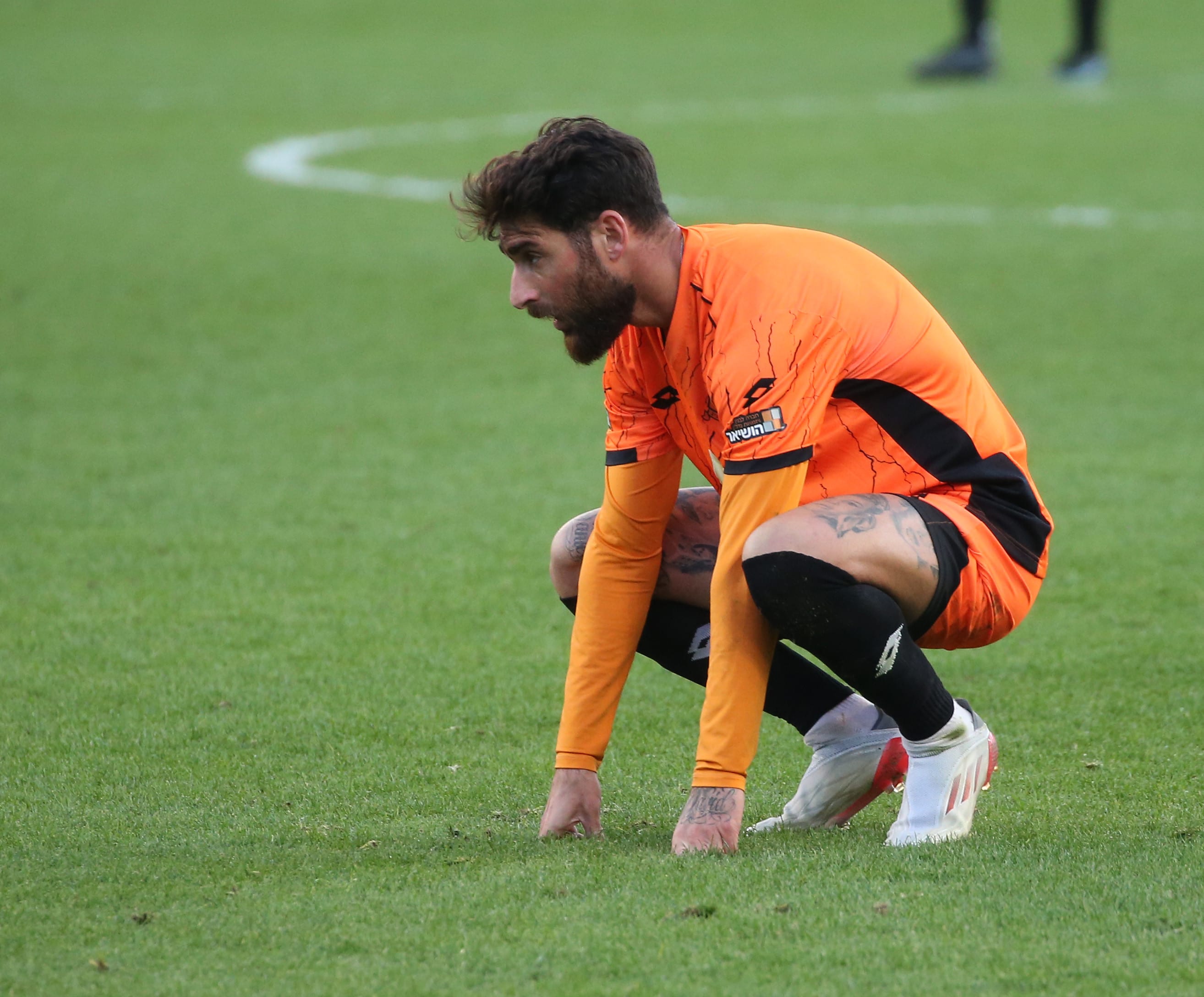 שחקן בני יהודה אלירן עטר