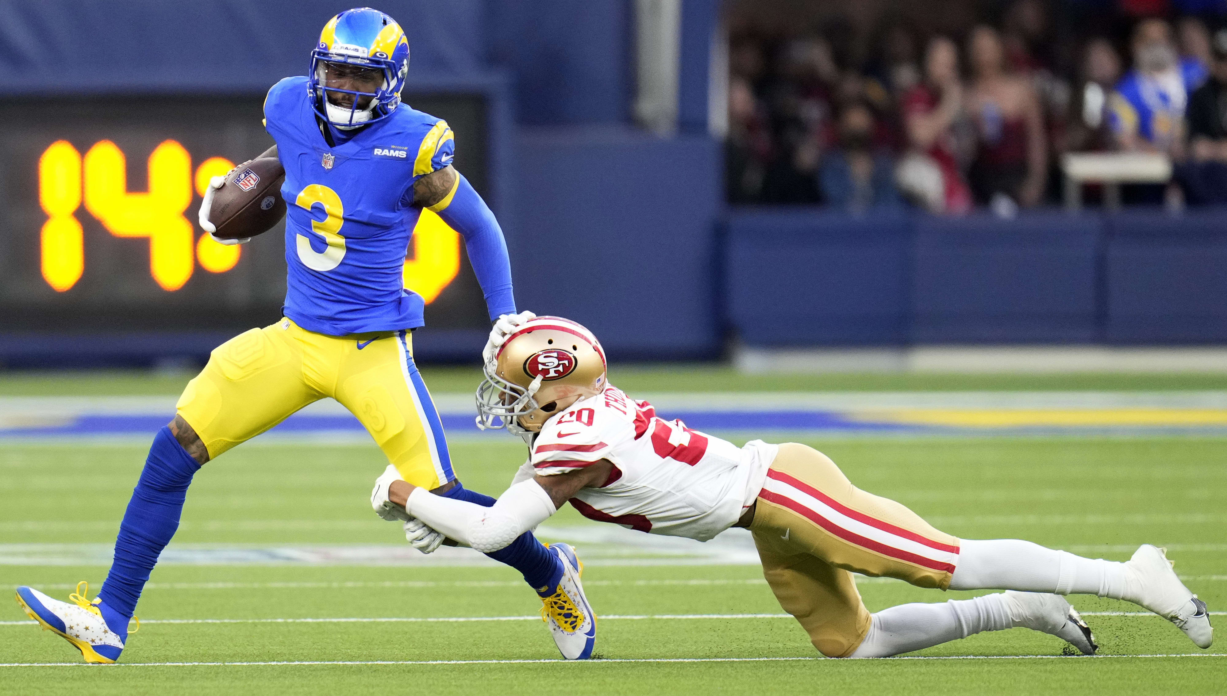 שחקן לוס אנג'לס ראמס אודל בקהאם ג'וניור