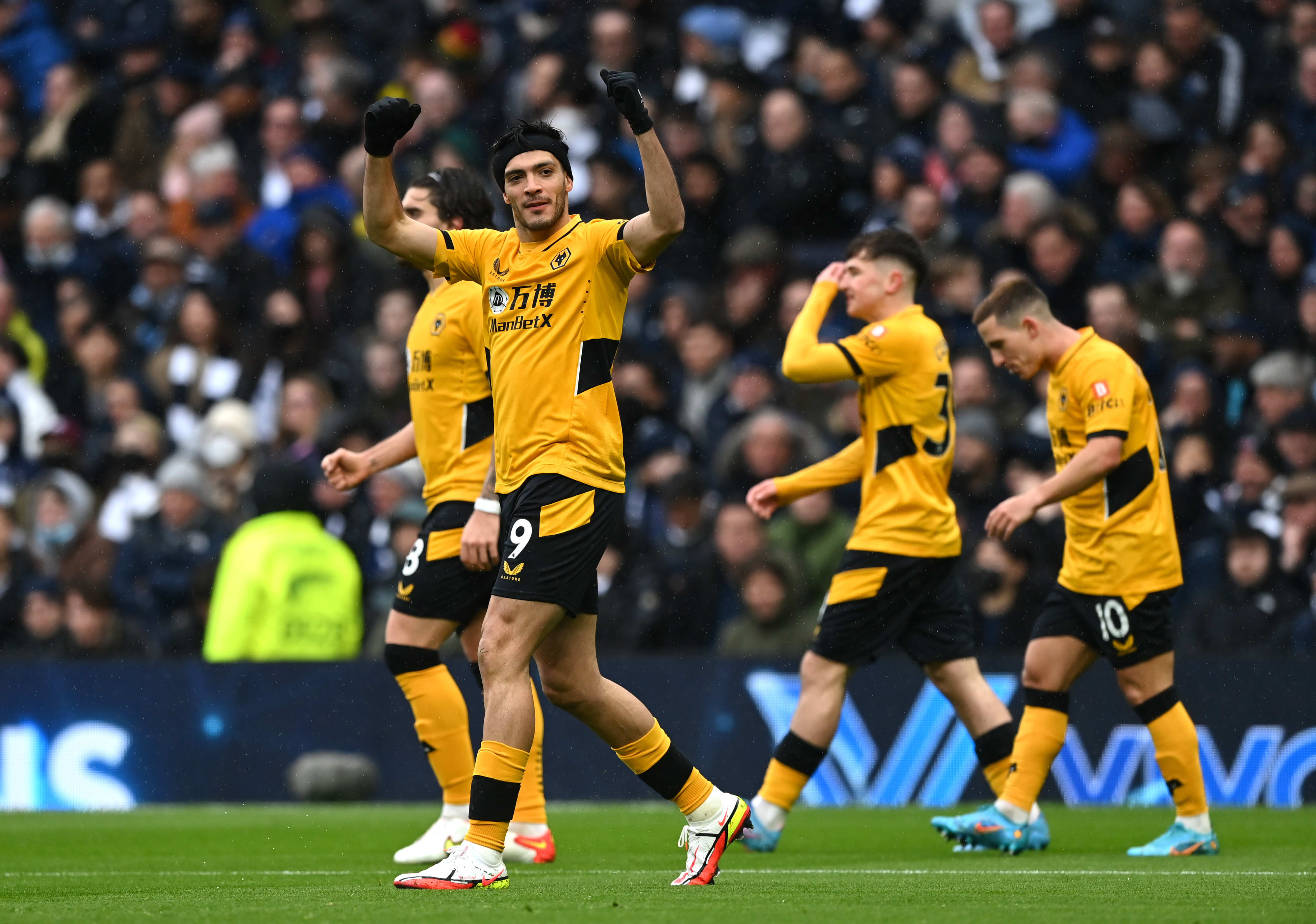 ראול חימנס, שחקן וולבס חוגג