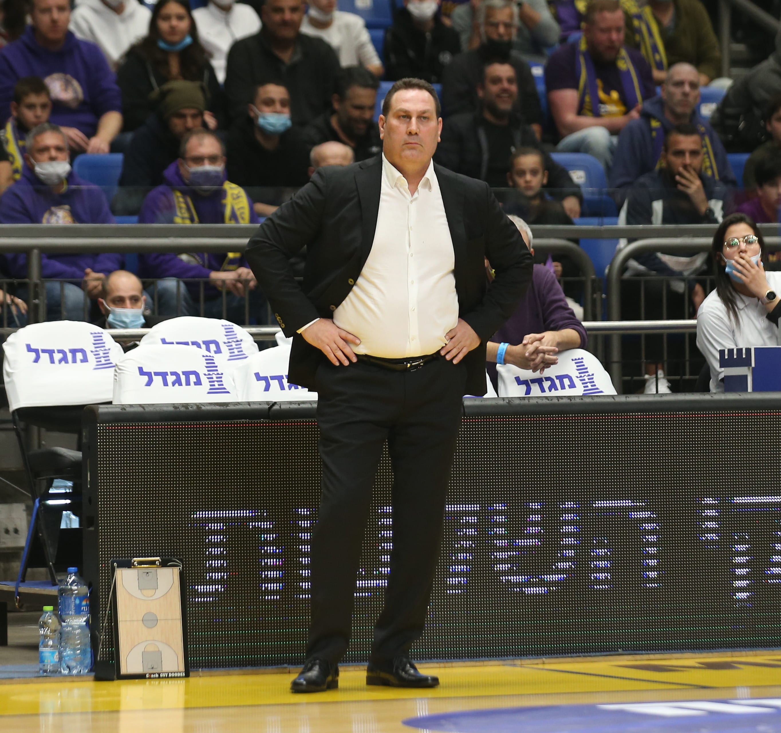 מאמן הפועל חולון גיא גודס