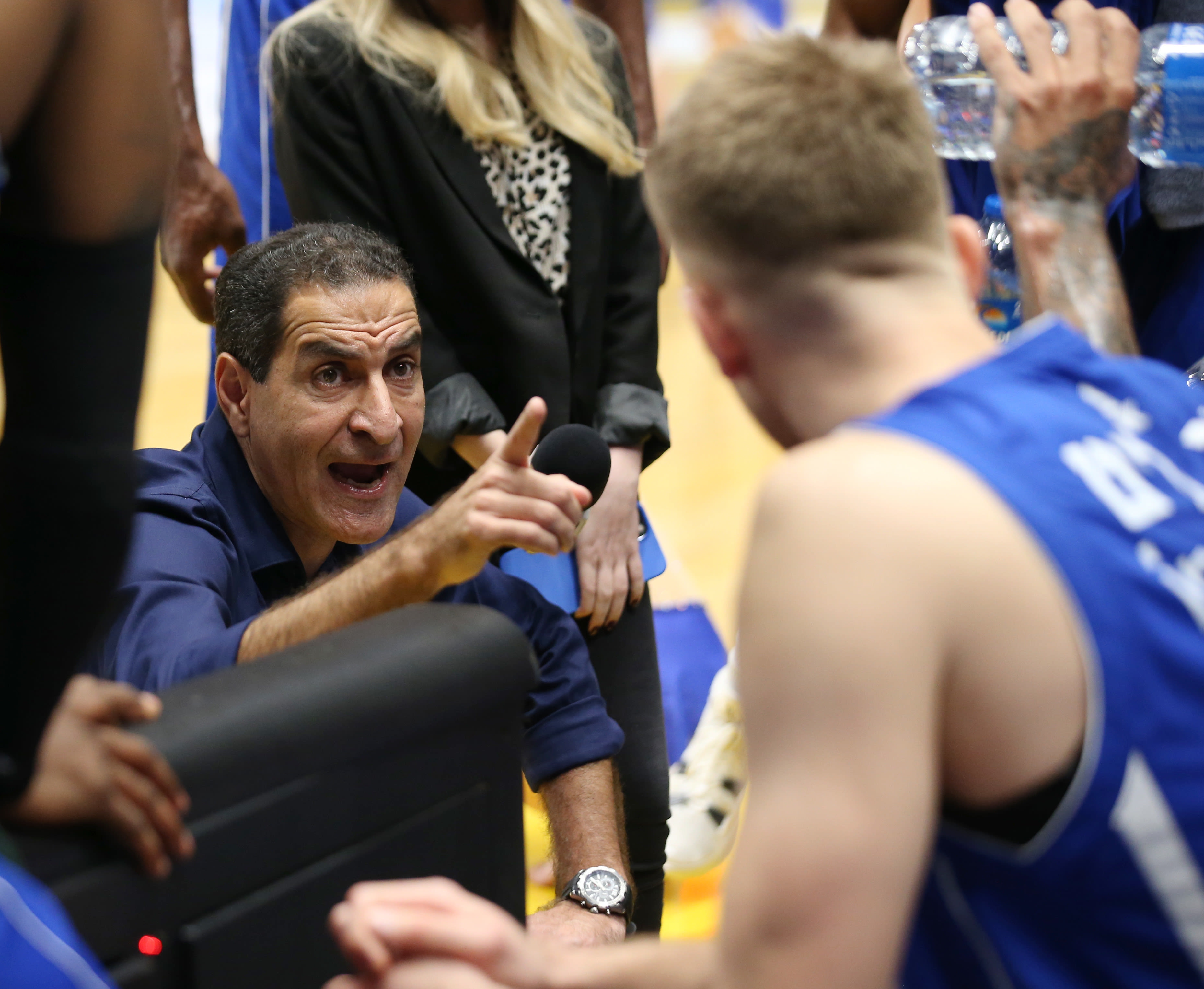 מאמן בני הרצליה אורן אהרוני