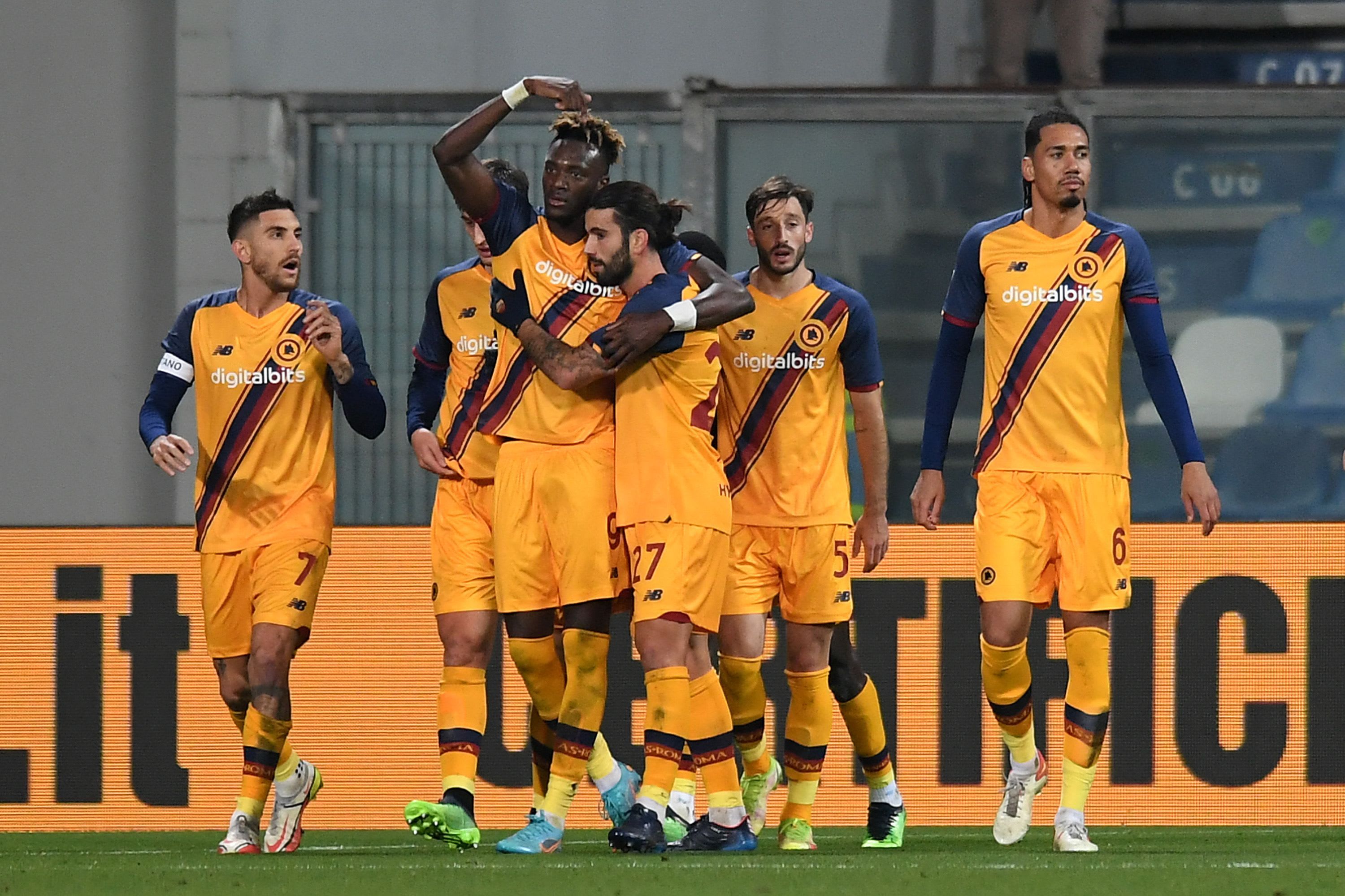 שחקני רומא חוגגים עם טמי אברהם