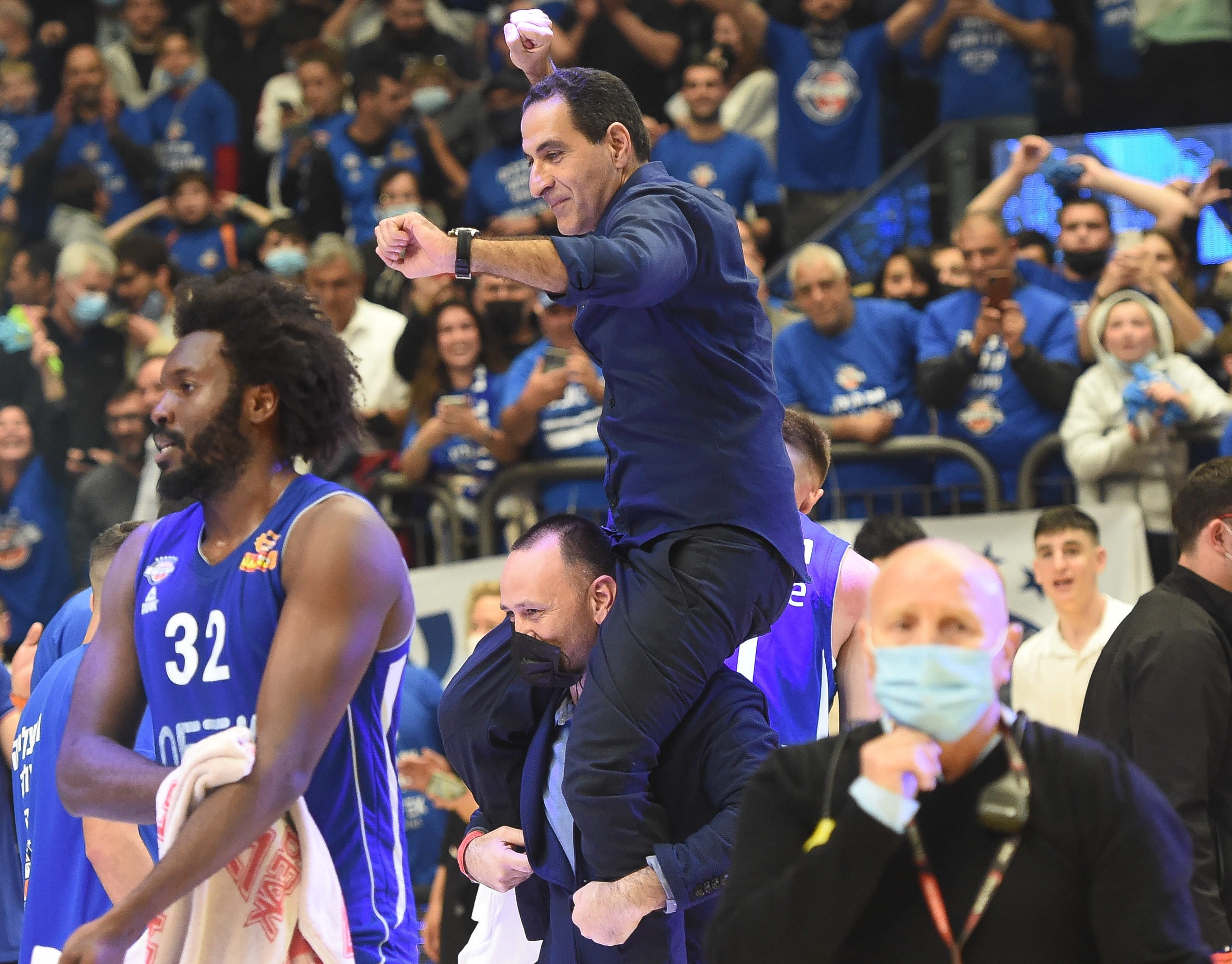 אורן אהרוני מאמן בני הרצליה