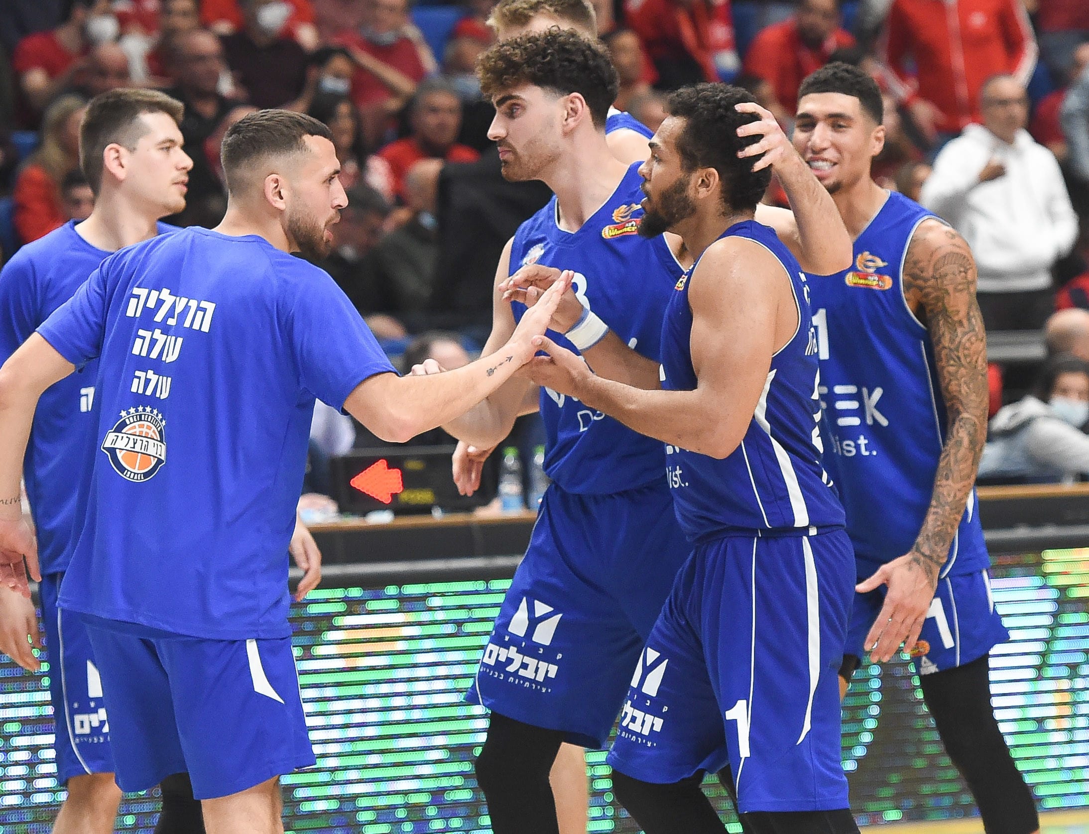 קווינטון הוקר שחקן בני הרצליה