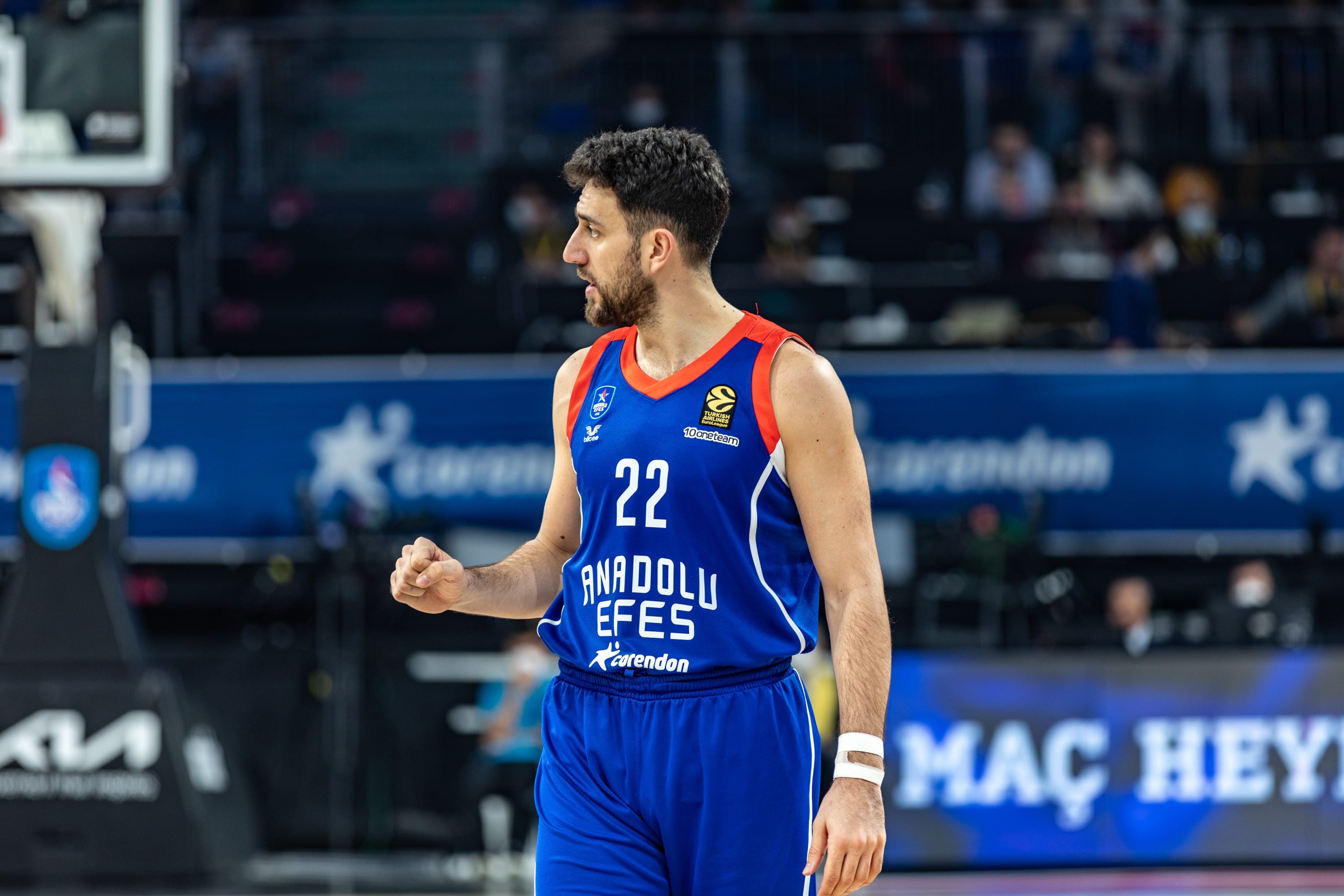 וסילי מיציץ' שחקן אנאדולו אפס