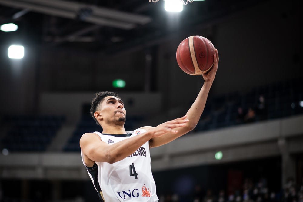 שחקן נבחרת גרמניה בכדורסל מאודו לו