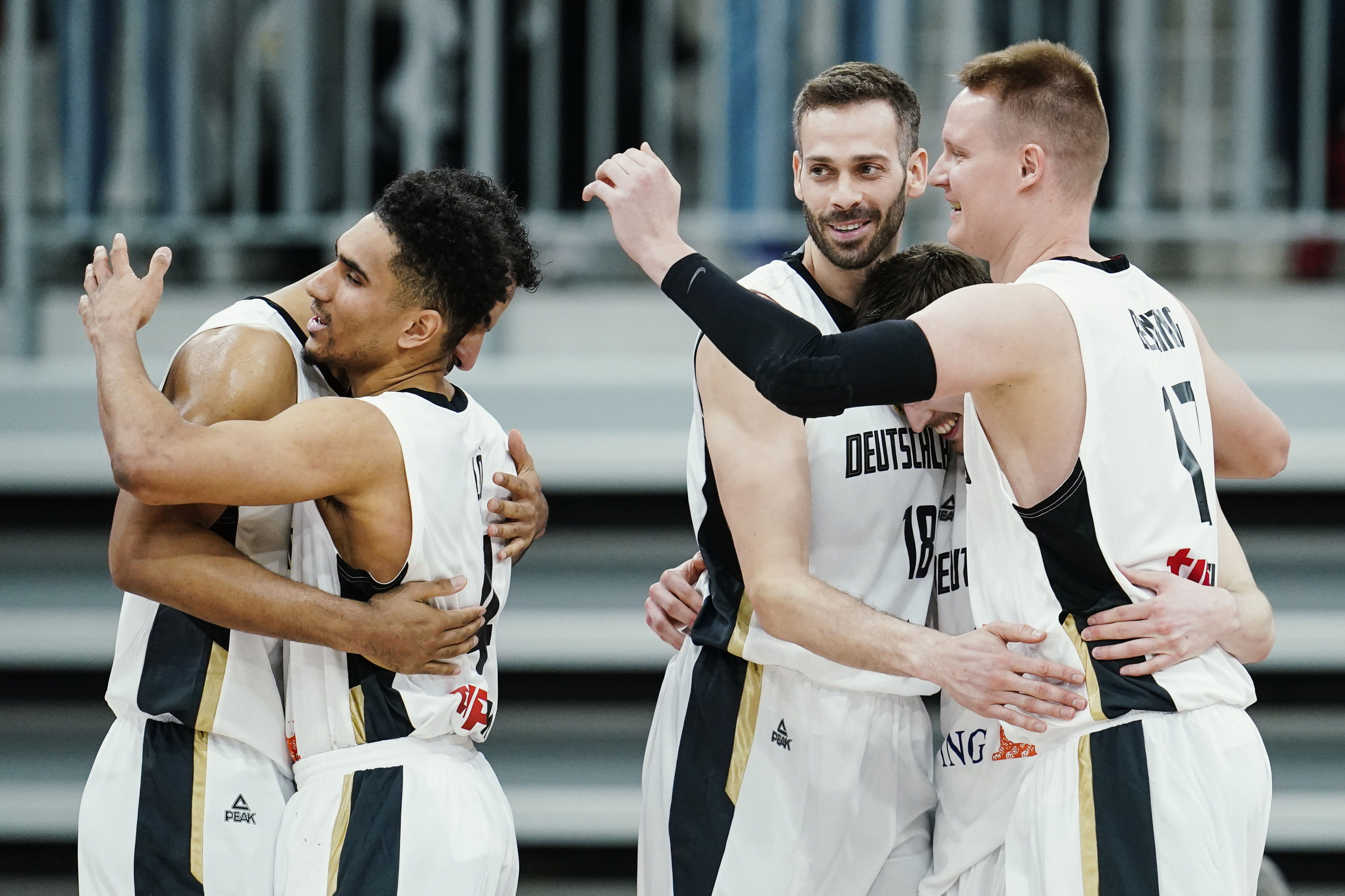 שחקני נבחרת גרמניה מאודו לו, רובין בנצינג