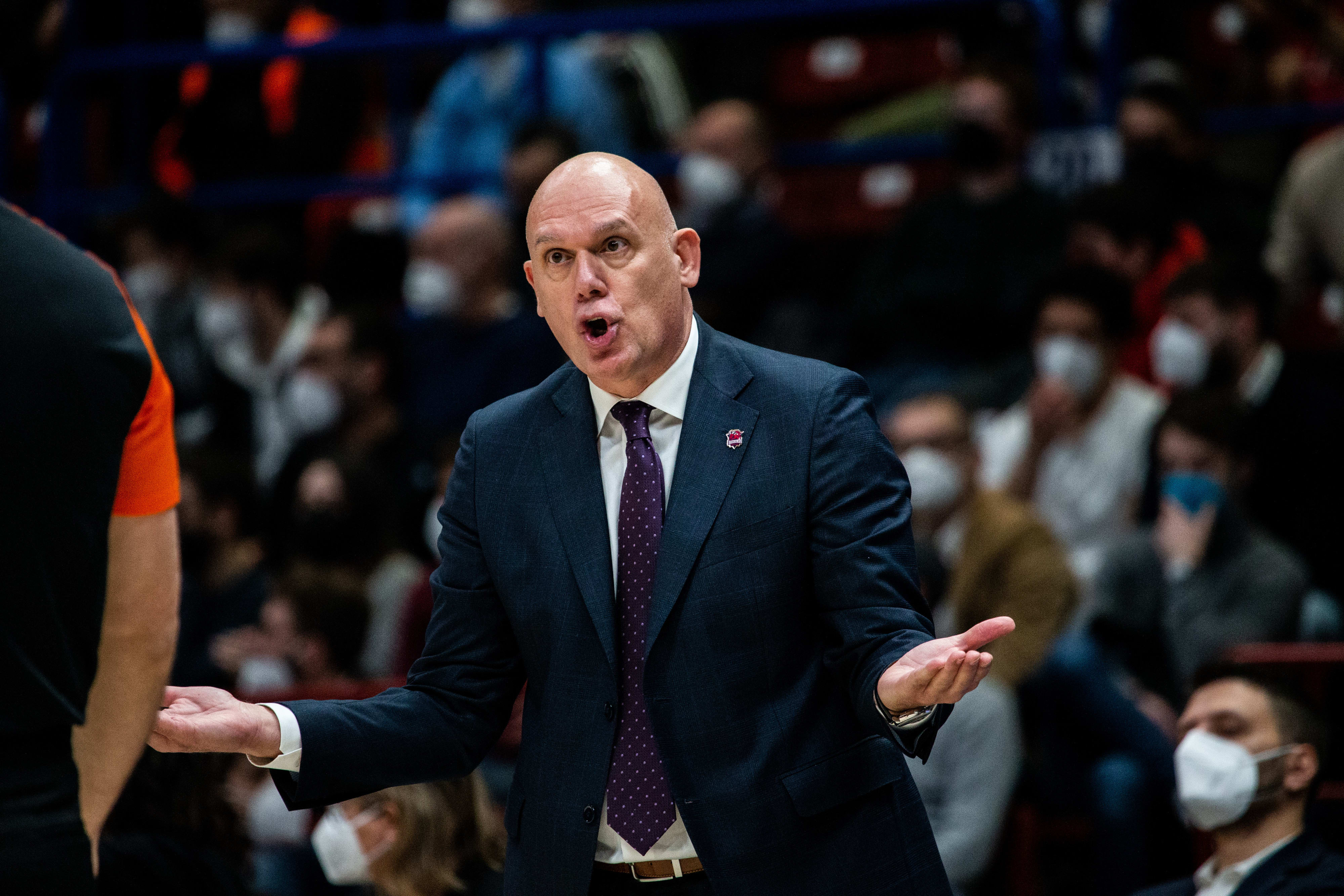 נבן ספאחיה, מאמן באסקוניה