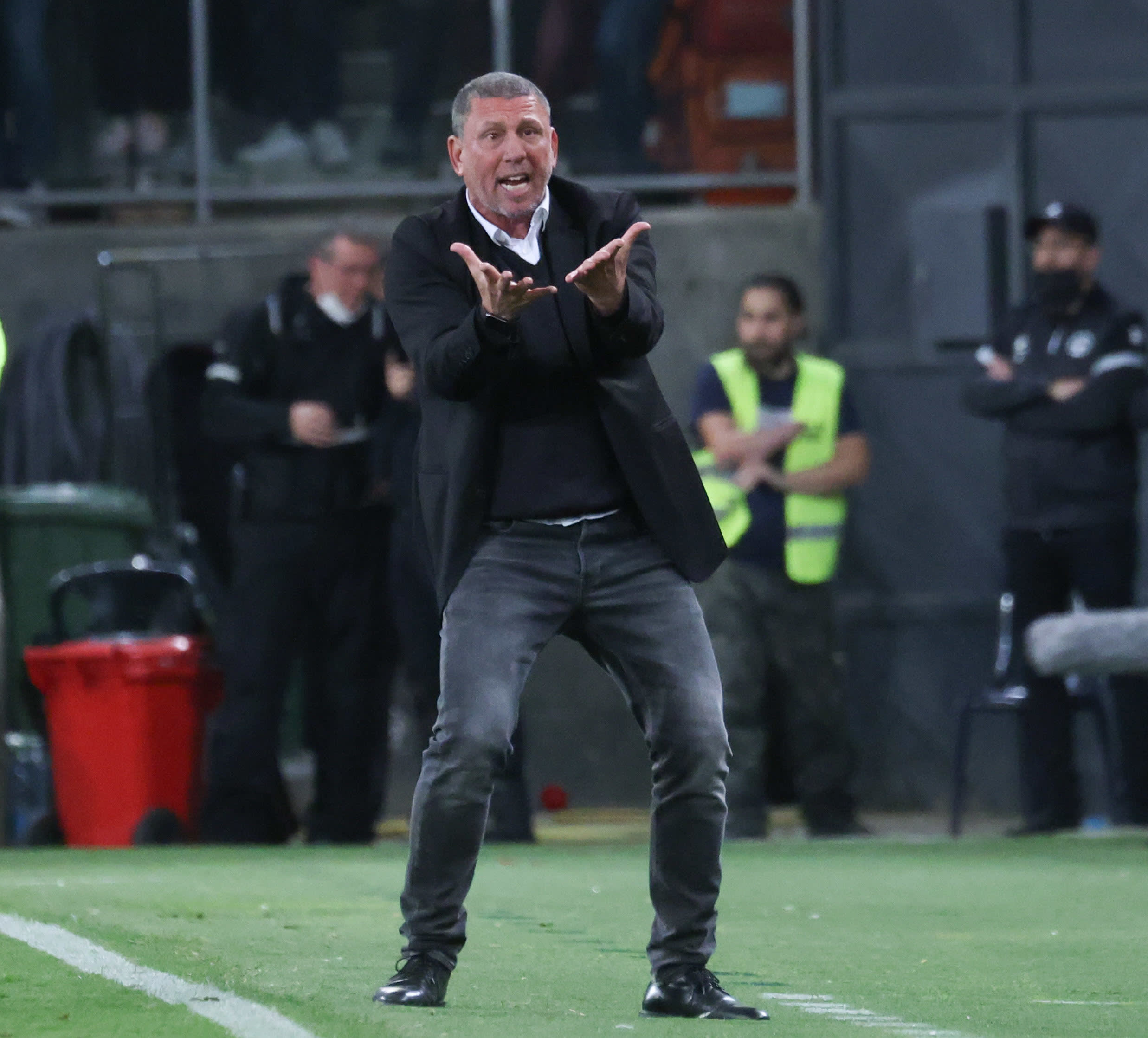 מאמן מכבי פתח תקוה ניר קלינגר