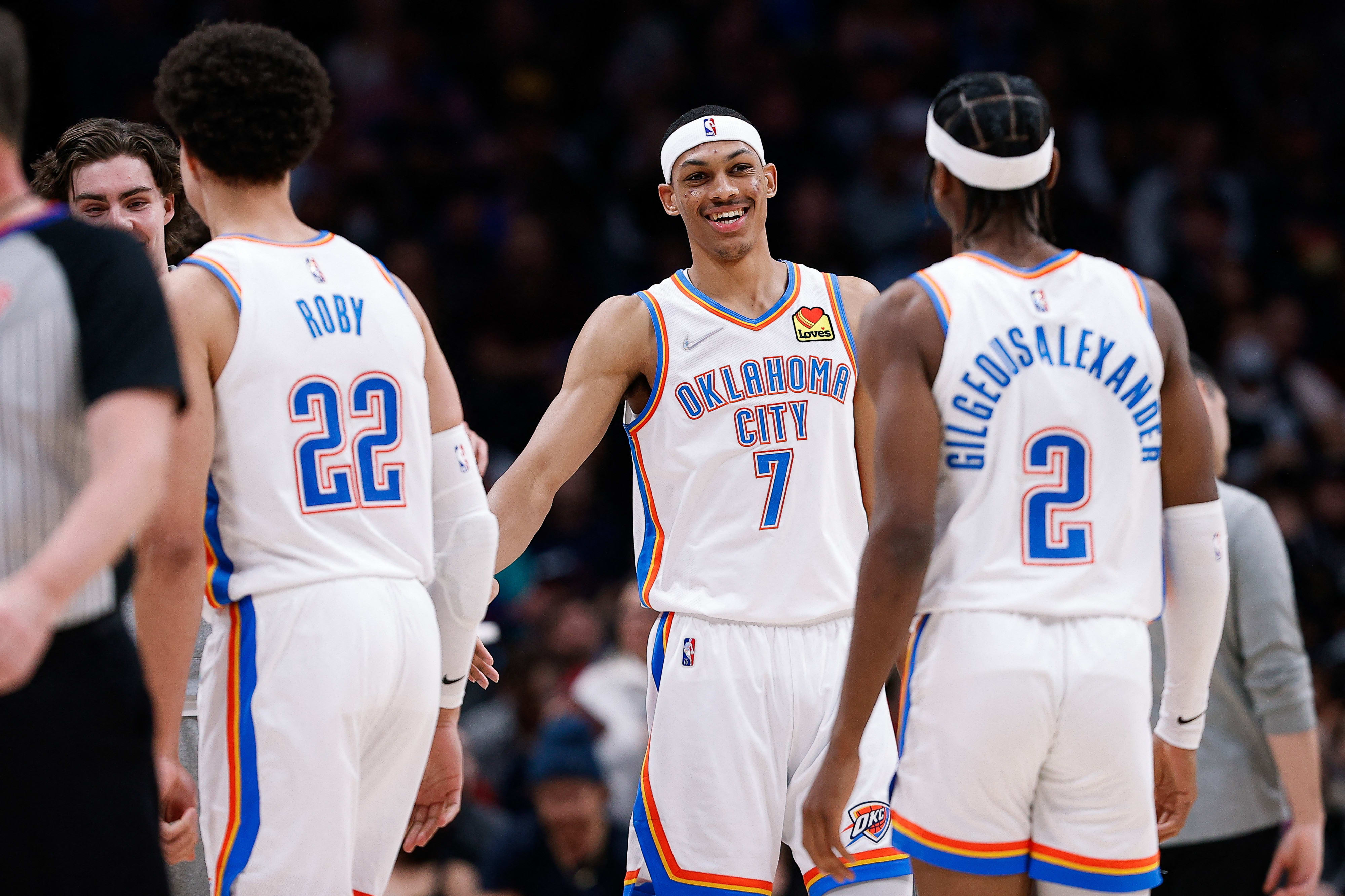 שחקני אוקלהומה חוגגים ניצחון