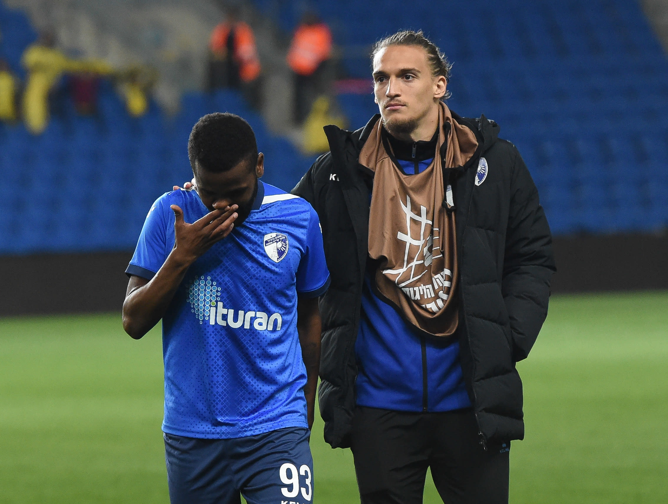 שחקן עירוני קרית שמונה יוליוס סקה עם ווילי