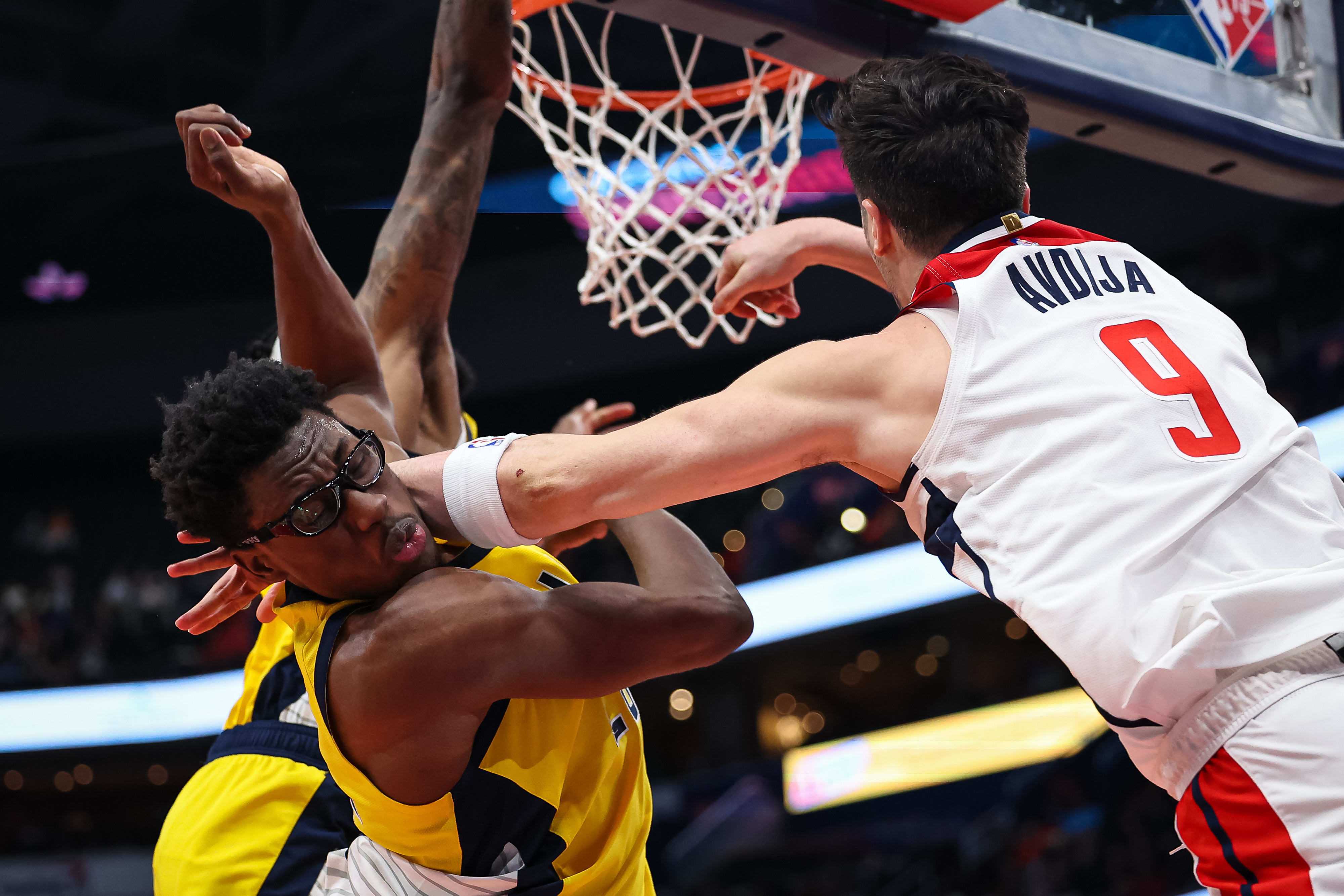 דני אבדיה, שחקן וושינגטון וויזארדס מול אינדיאנה פייסרס