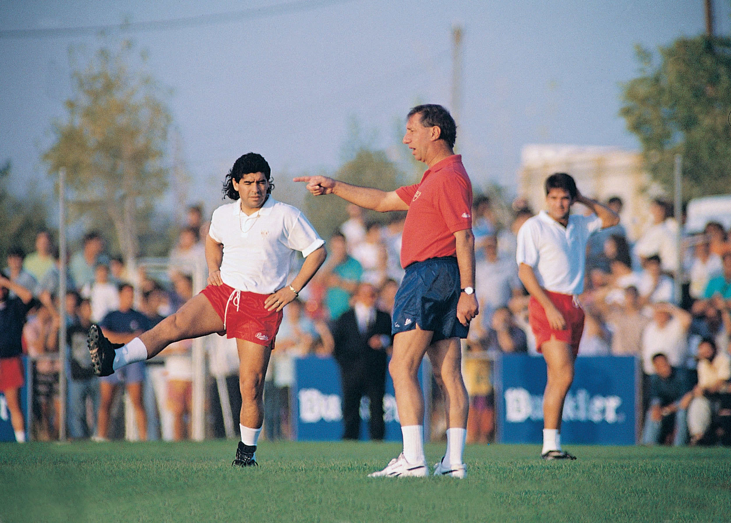 קרלוס בילארדו עם דייגו ארמנדו מראדונה