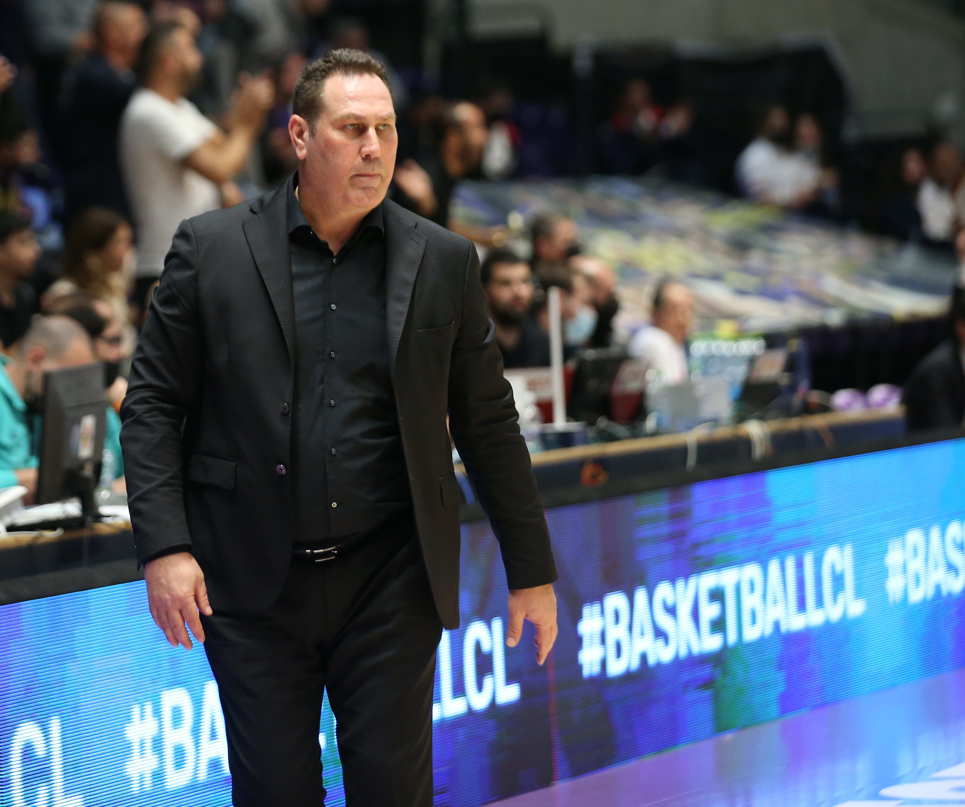 מאמן הפועל חולון גיא גודס