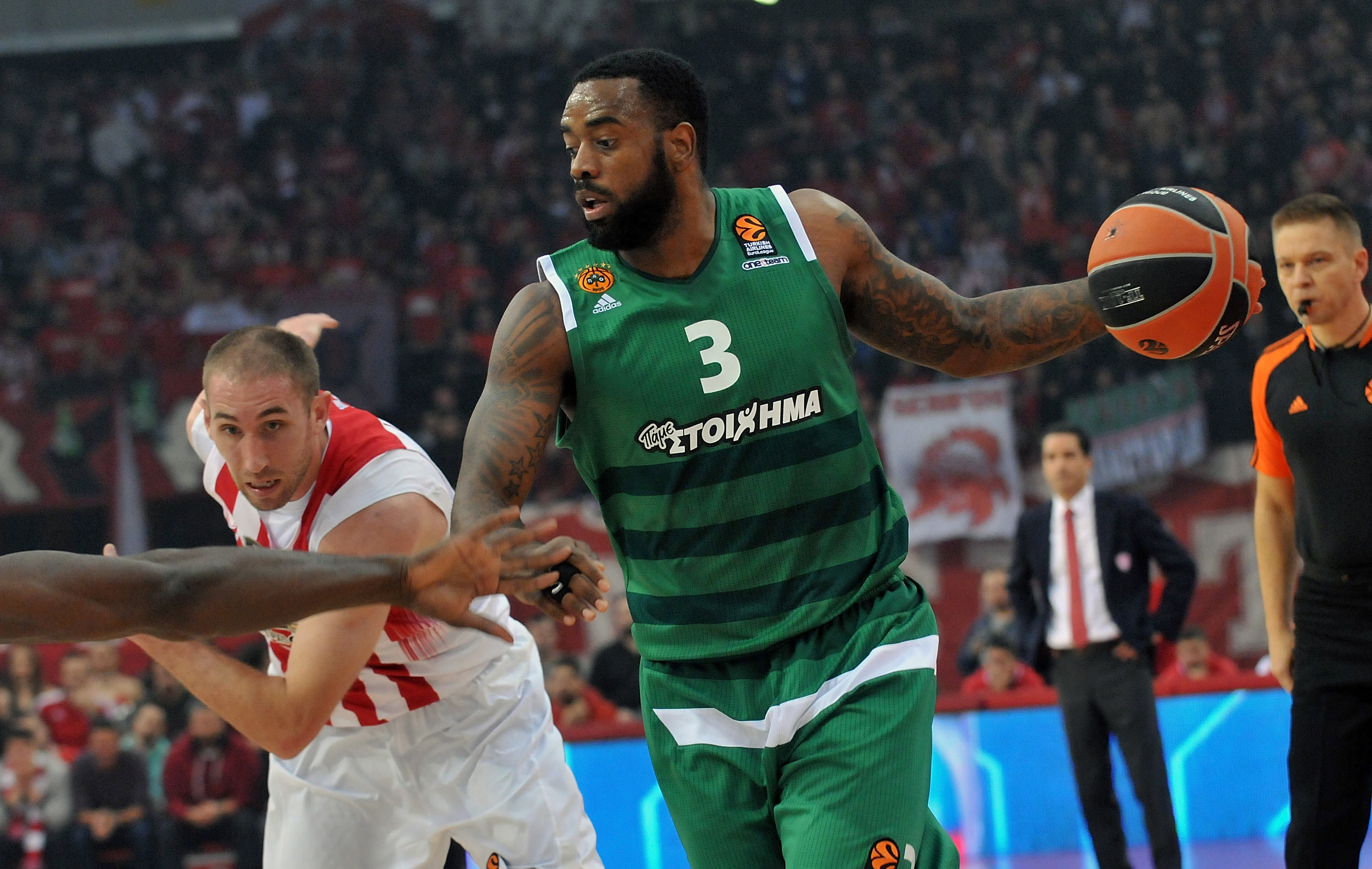 שחקן פנאתינייקוס קיי סי ריברס