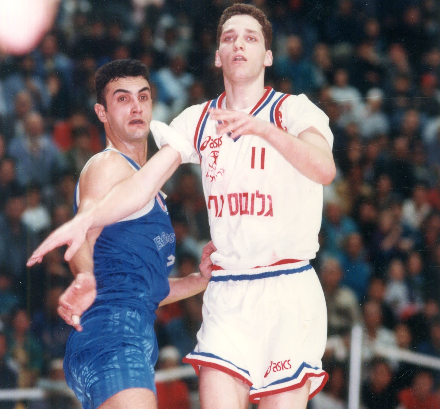 דורון שפר מול פטאר נאומוסקי