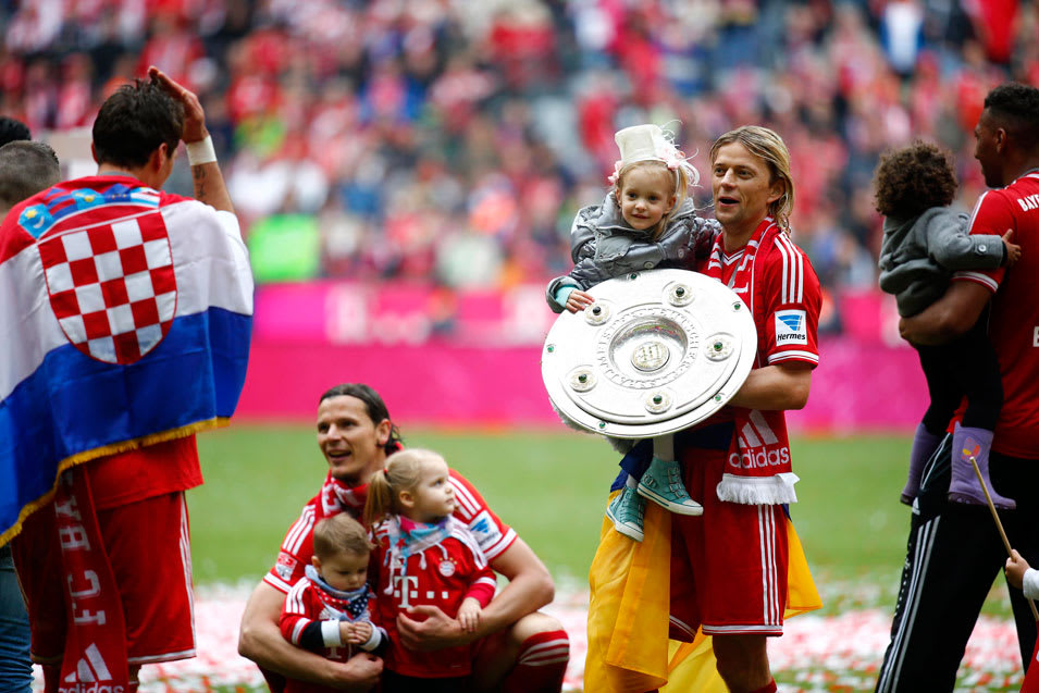 אנטולי טימושצ'וק דניאל ואן בויטן הילדים שלהם באיירן מינכן