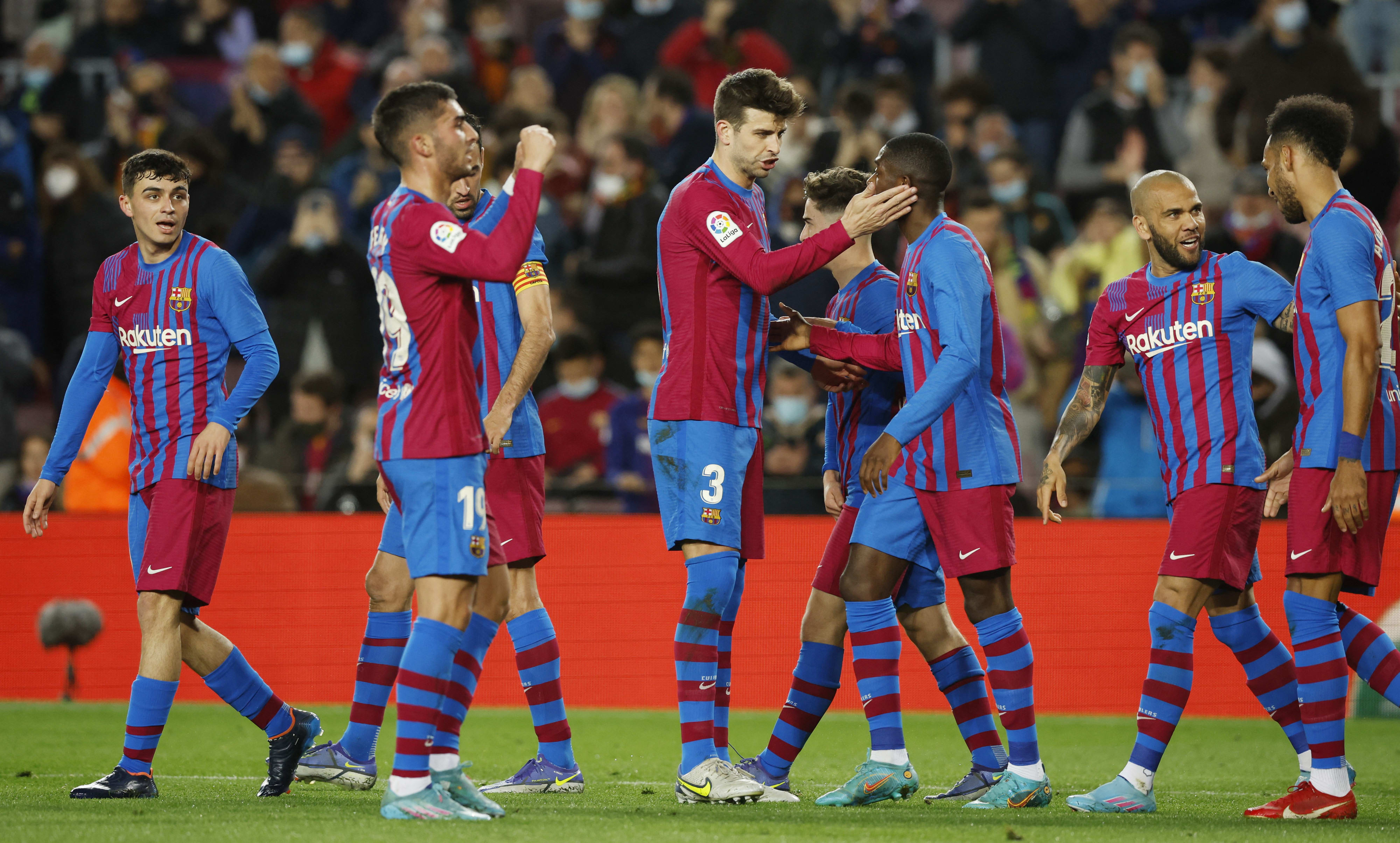 שחקני ברצלונה חוגגים