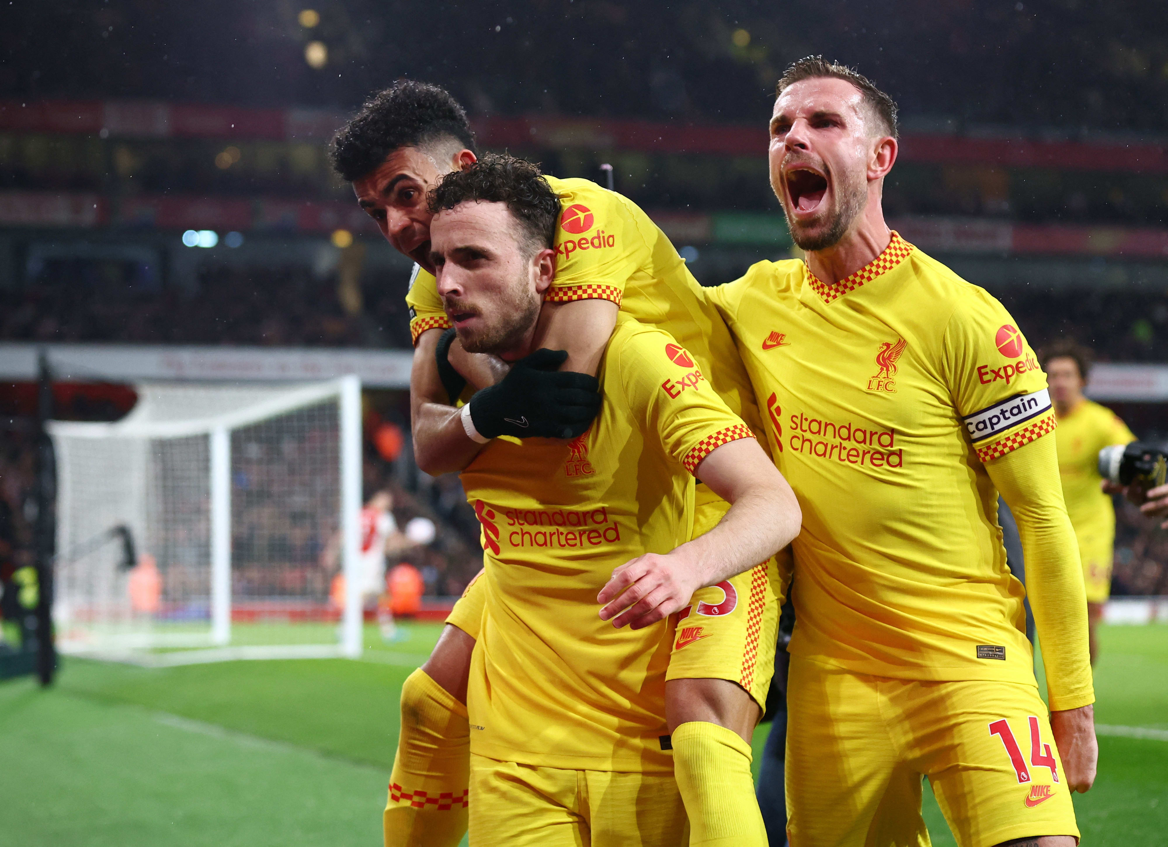 דיוגו ז'וטה שחקן ליברפול עם לואיס דיאס, ג'ורדן הנדרסון