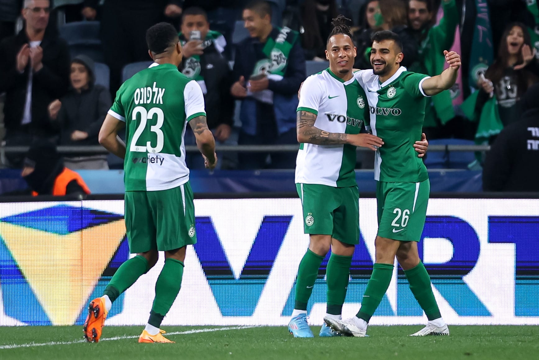 שחקני מכבי חיפה, מחמוד ג'אבר, צ'ארון שרי