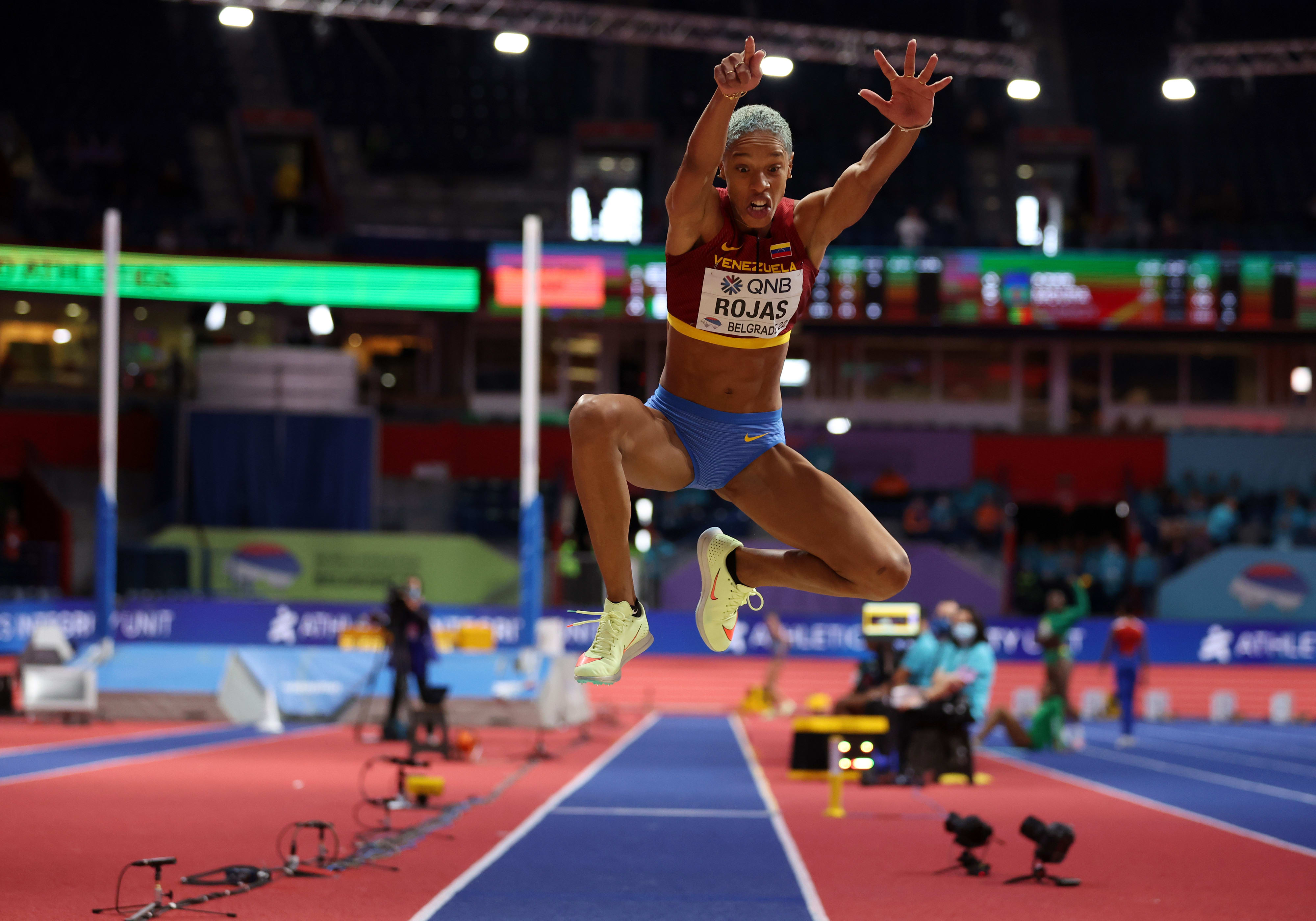 יולימאר רוחאס אחרי שבירת השיא בקפיצה משולשת, אליפות העולם באולם 2022