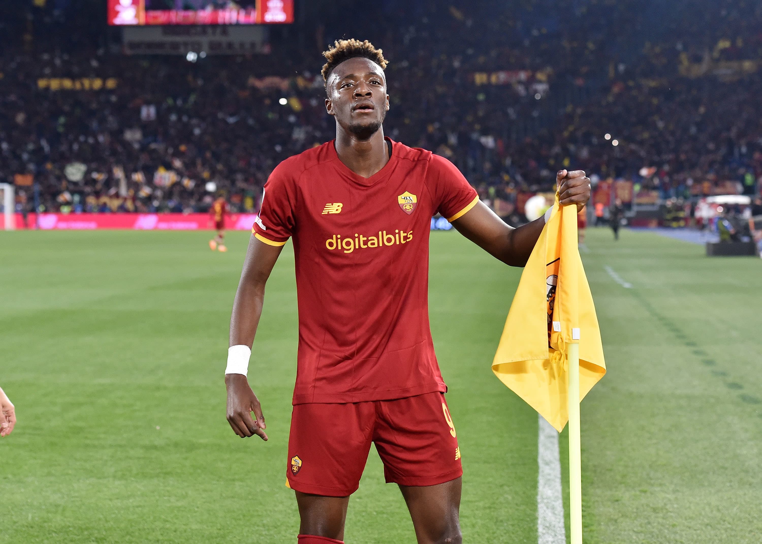 שחקן רומא טמי אברהם