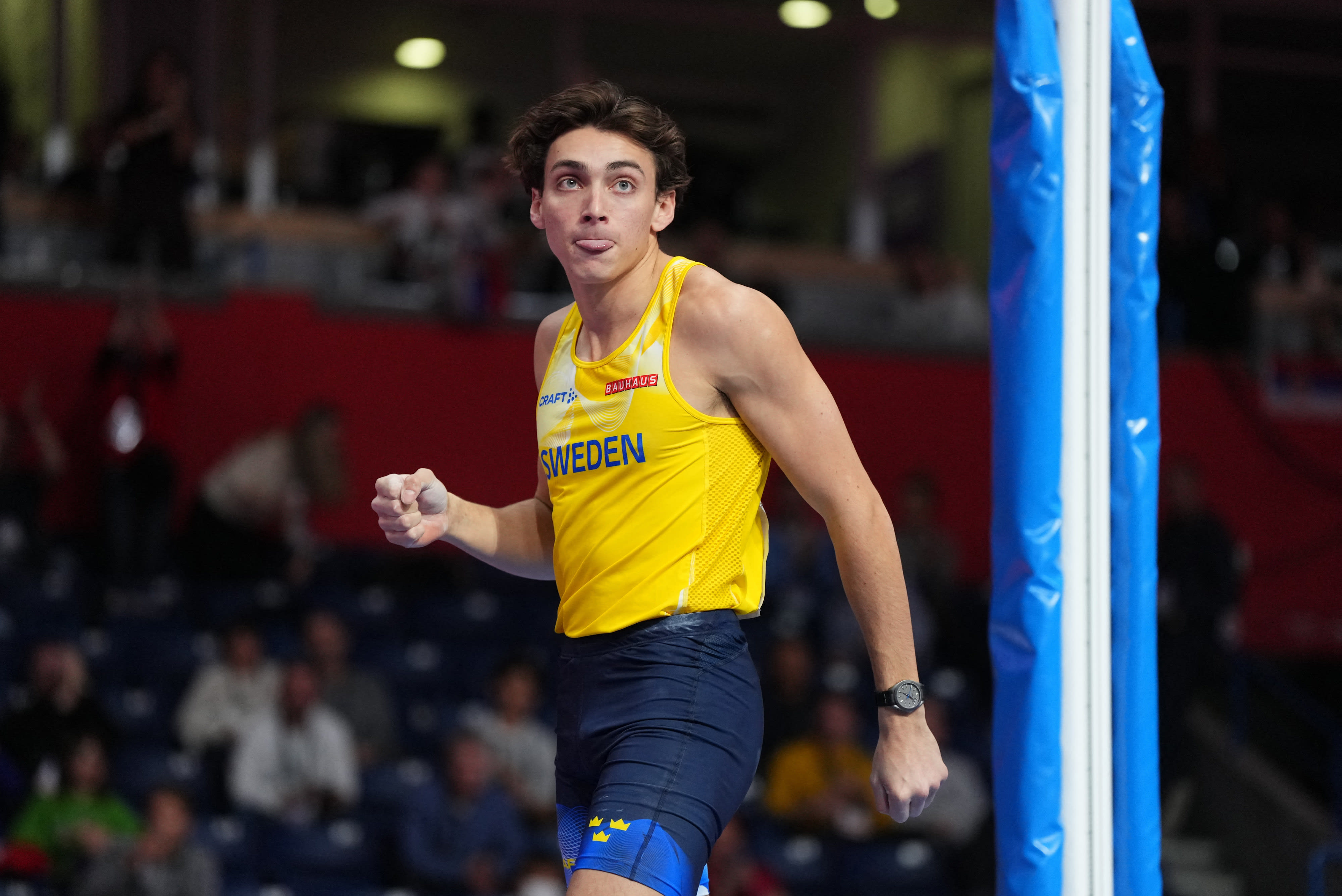 ארמנד דופלנטיס קופץ במוט שבדי