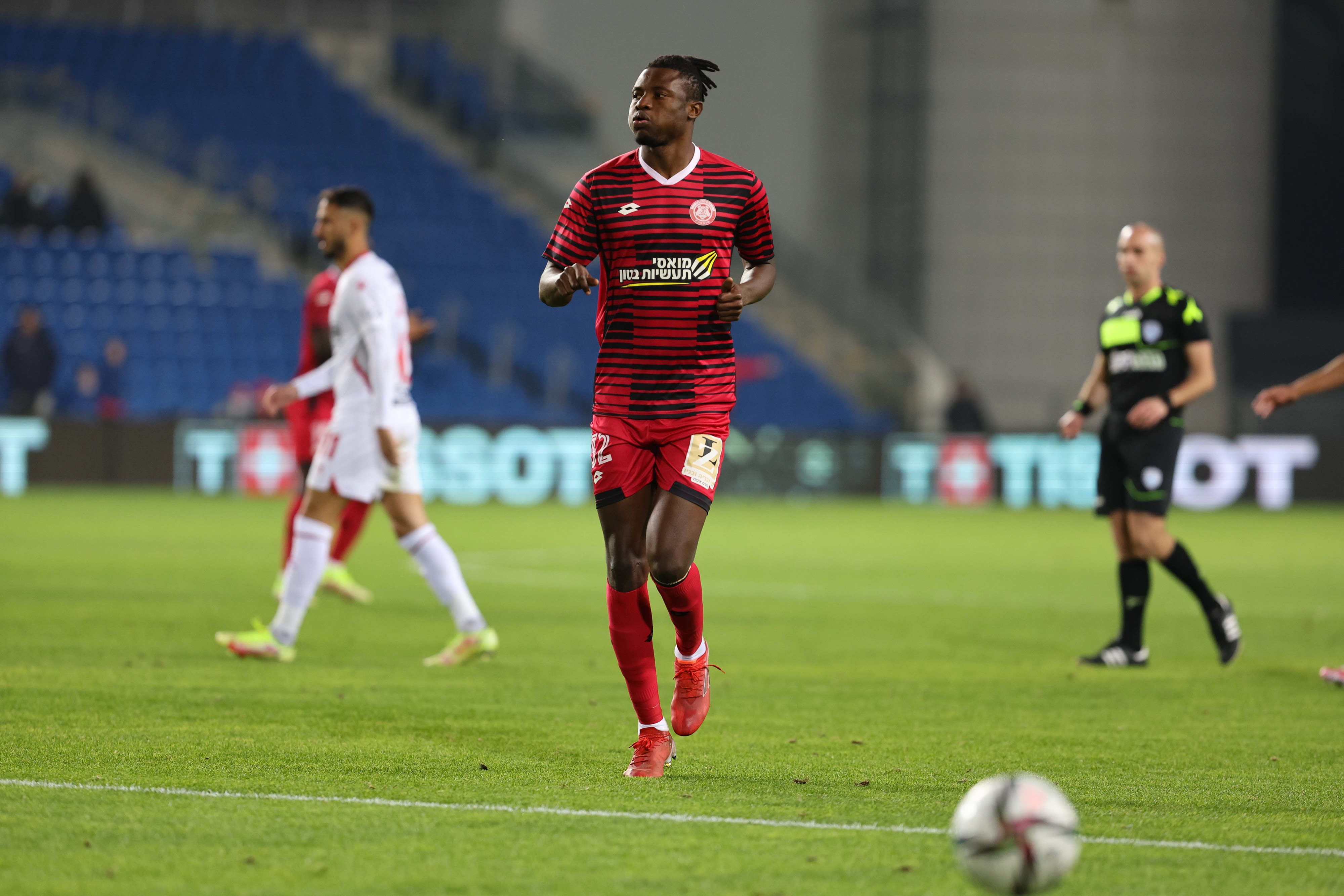 שחקן הפועל חדרה, ג'ונתן סיסה