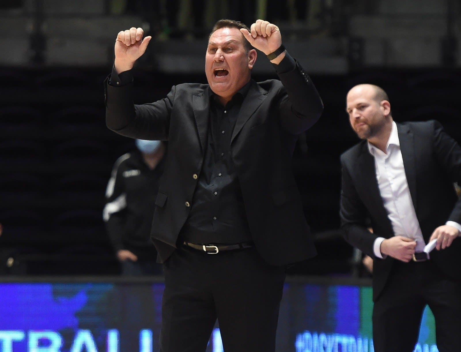 מאמן הפועל חולון גיא גודס