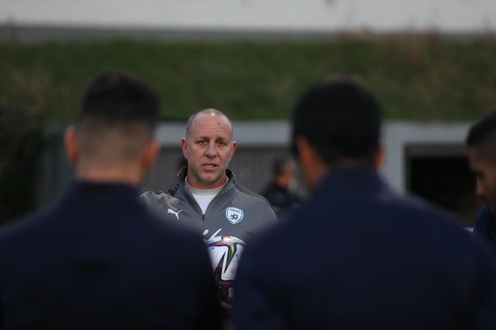 גדי ברומר המאמן הזמני של נבחרת ישראל בכדורגל