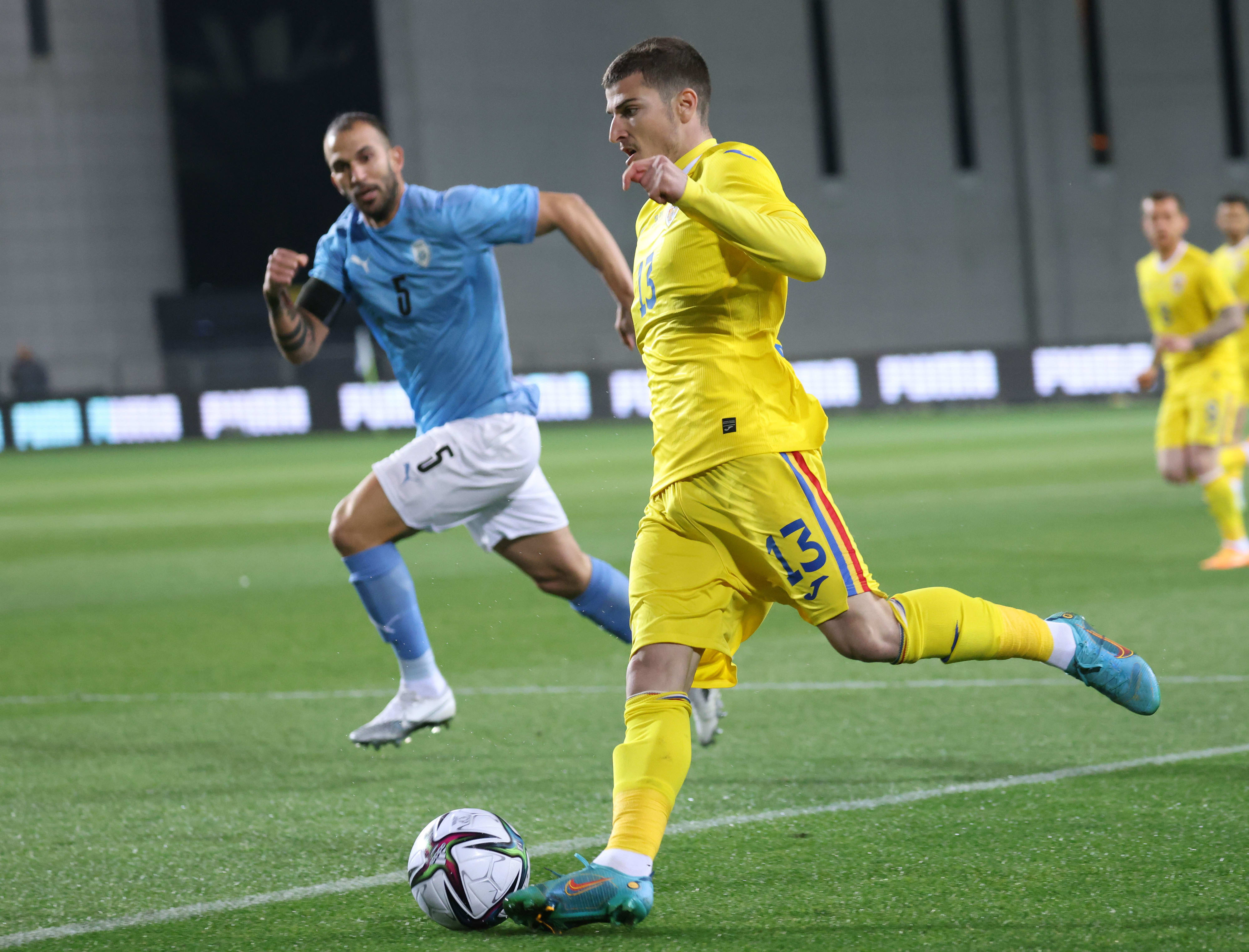 ולנטין מיחאילה, שחקן נבחרת רומניה