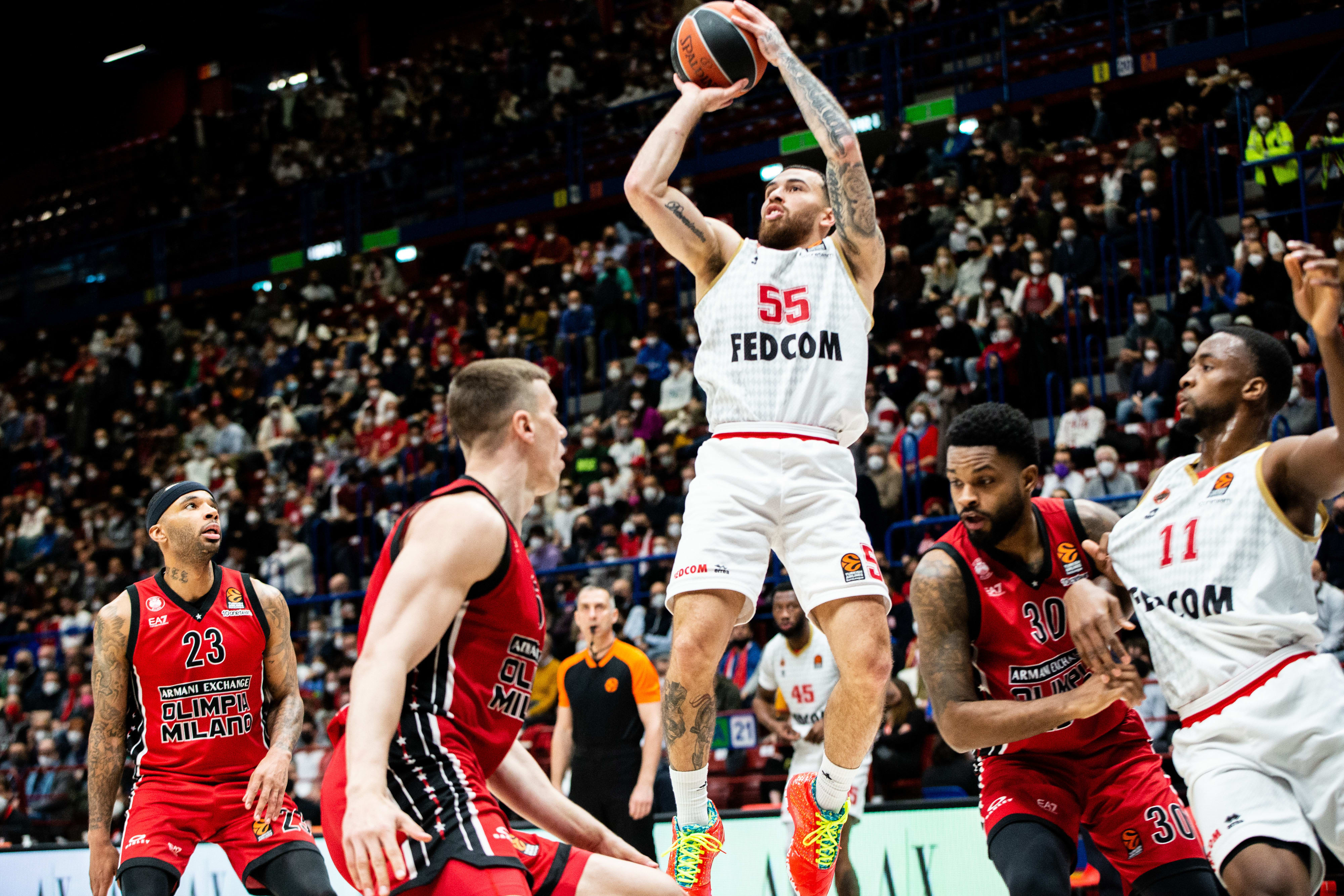 מייק ג'יימס שחקן מילאנו