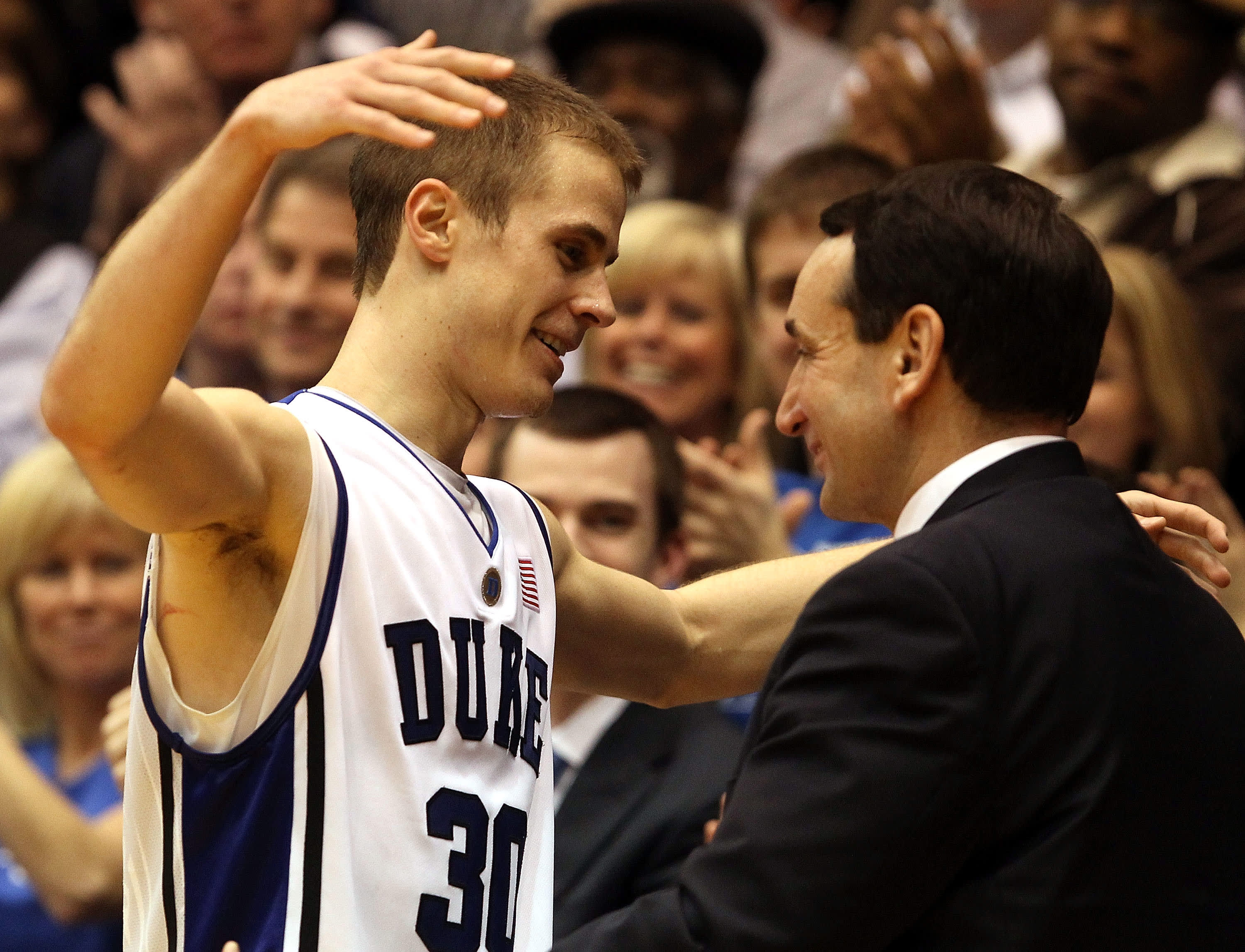 ג'ון שייר שחקן דיוק עם המאמן מייק ששבסקי