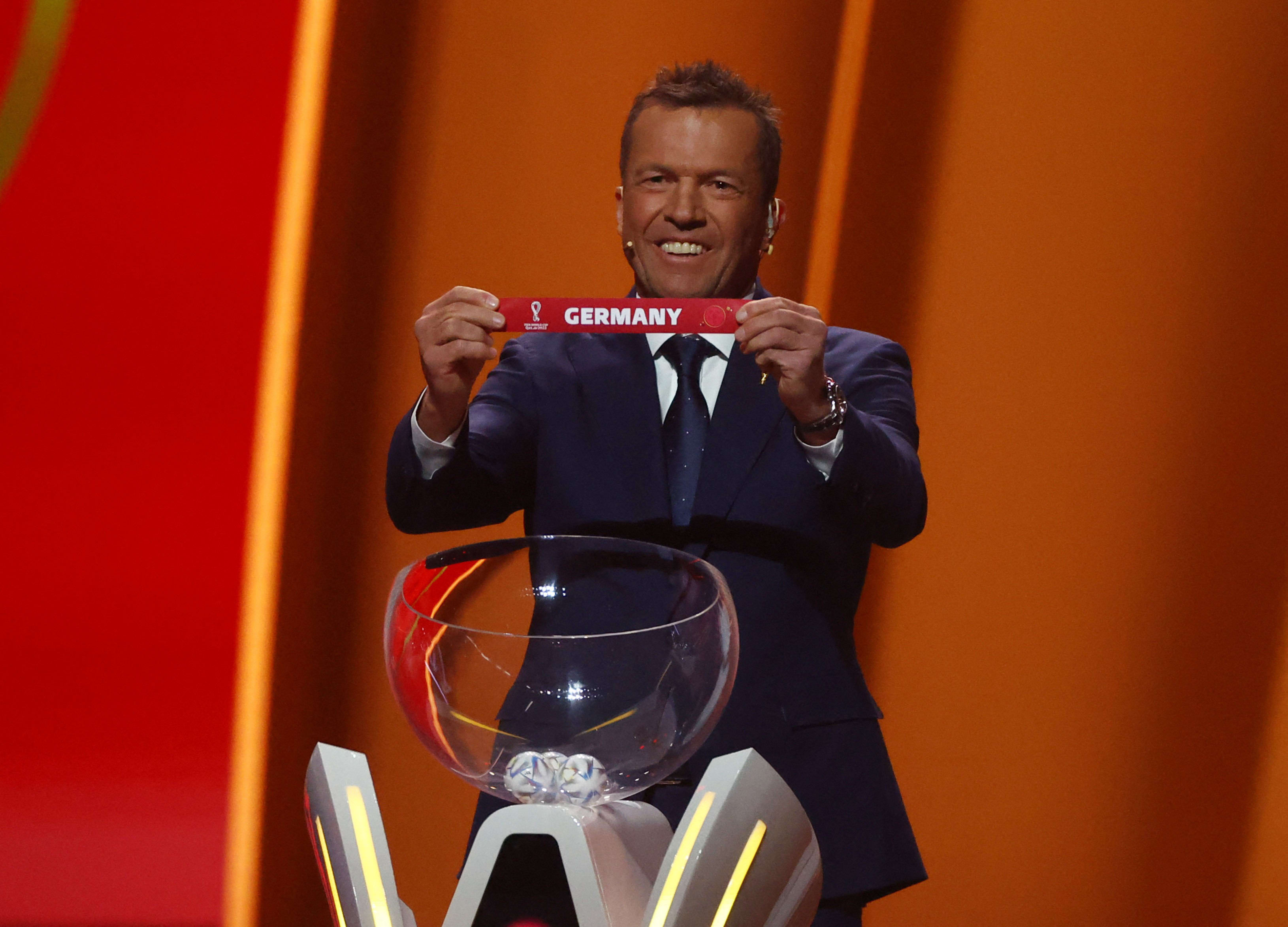 לותר מתיאוס כדורגלן עבר גרמני בהגרלת מונדיאל 2022