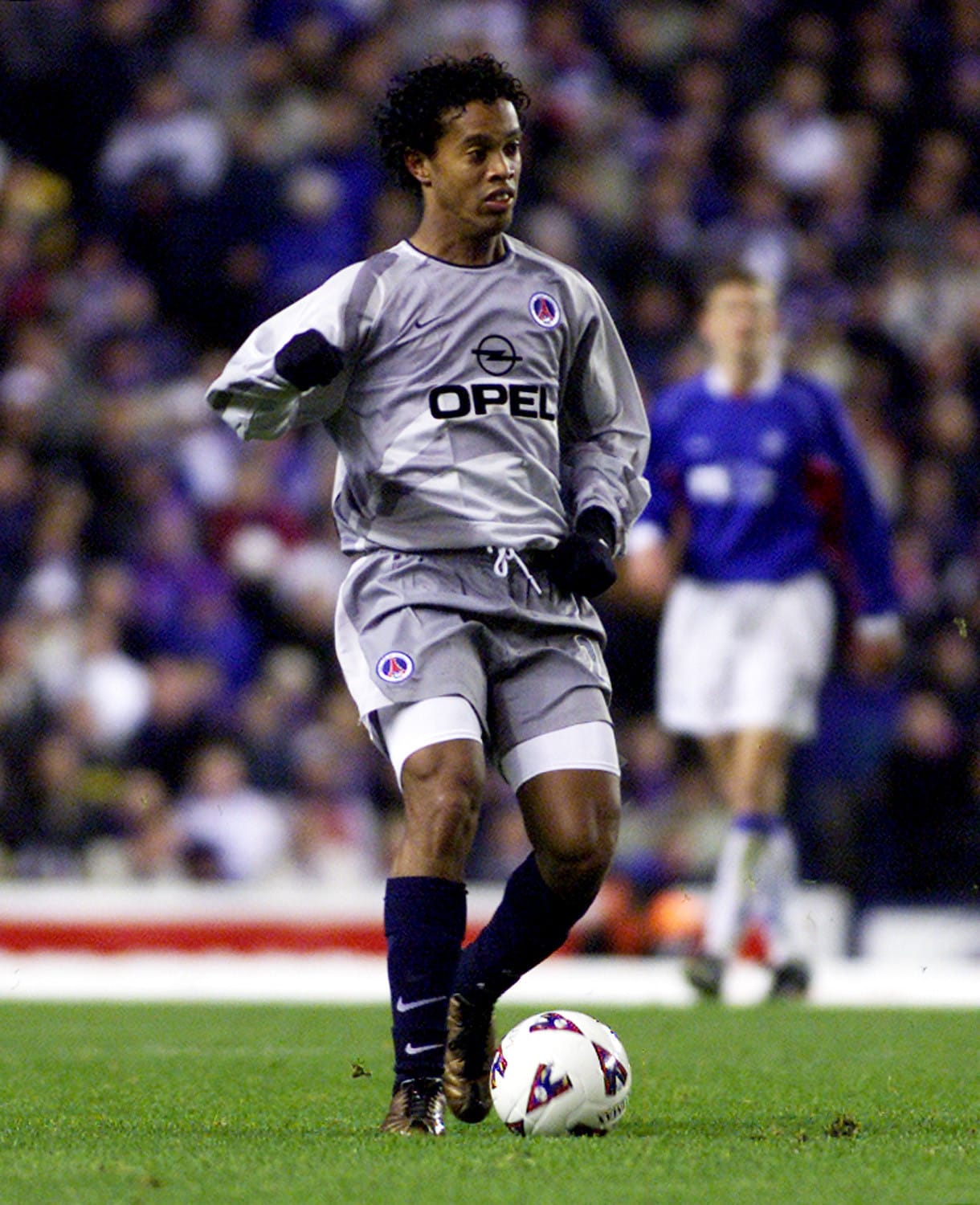 רונאלדיניו במדי פריז סן ז'רמן