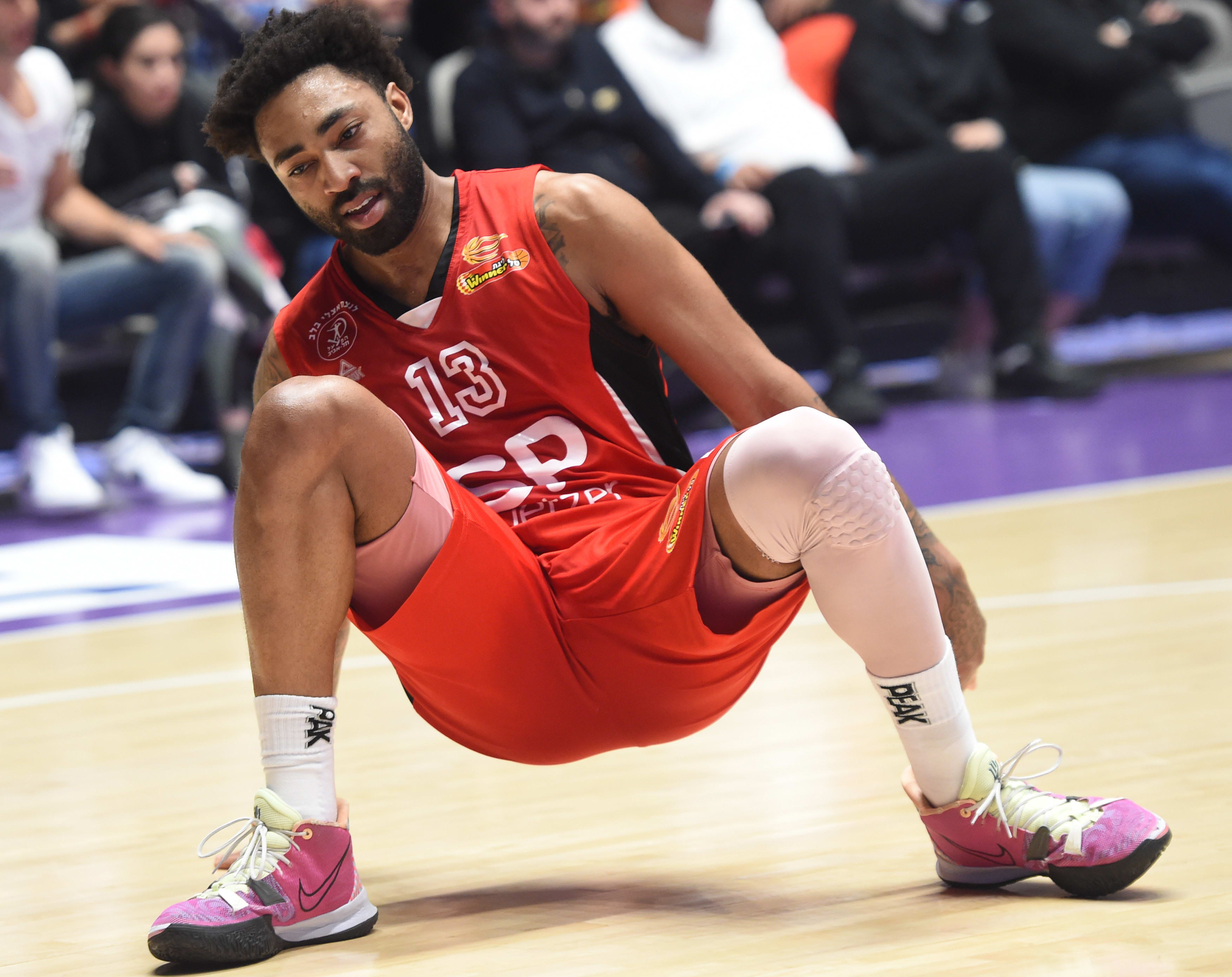 ג'יימס יאנג, שחקן הפועל תל אביב