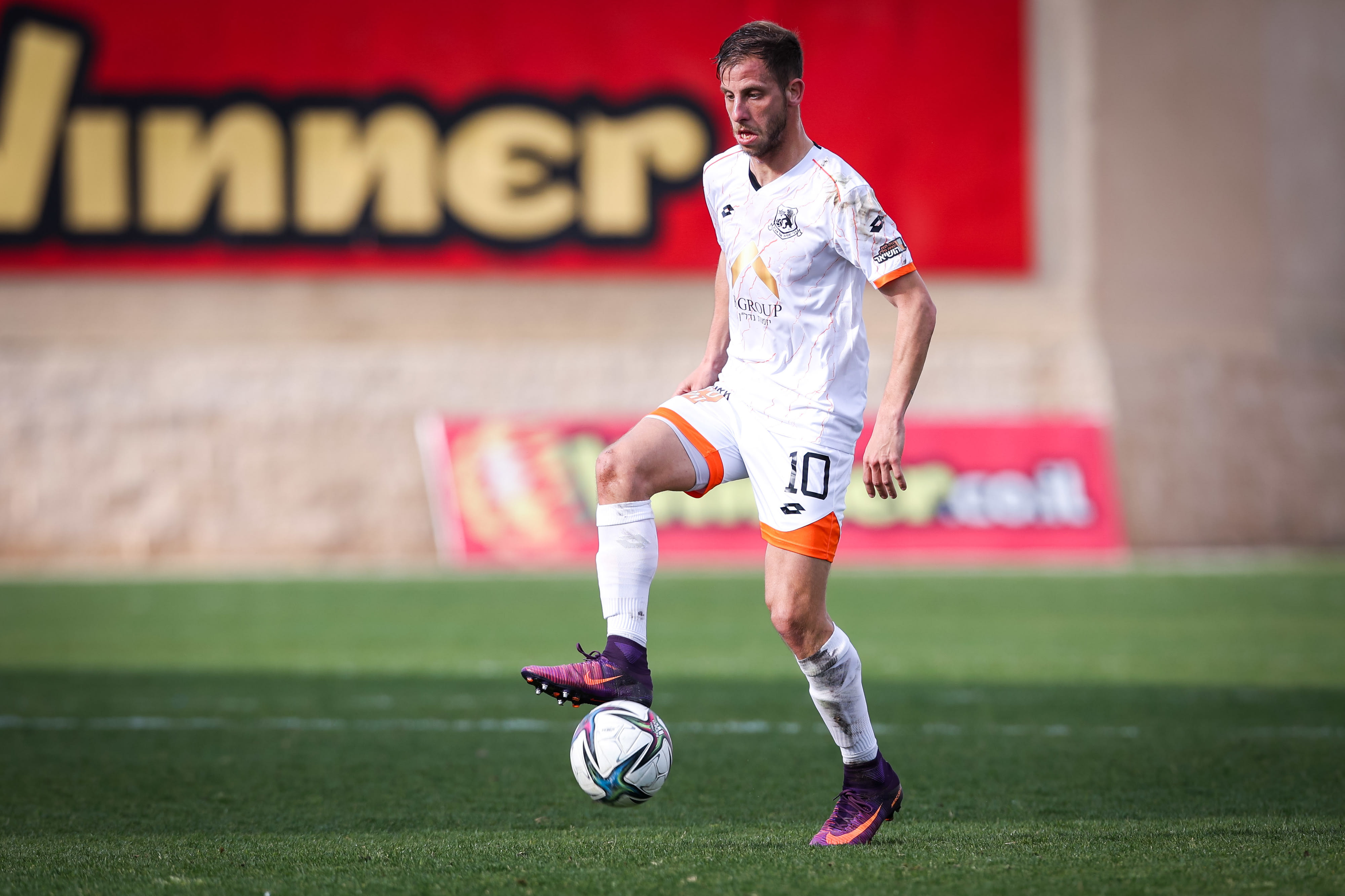 שחקן בני יהודה בן רייכרט