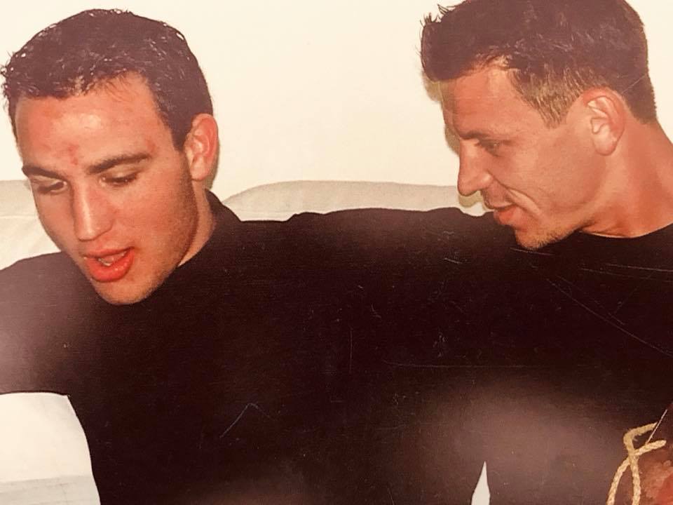 ז'אן טלסניקוב עם אחיו דן