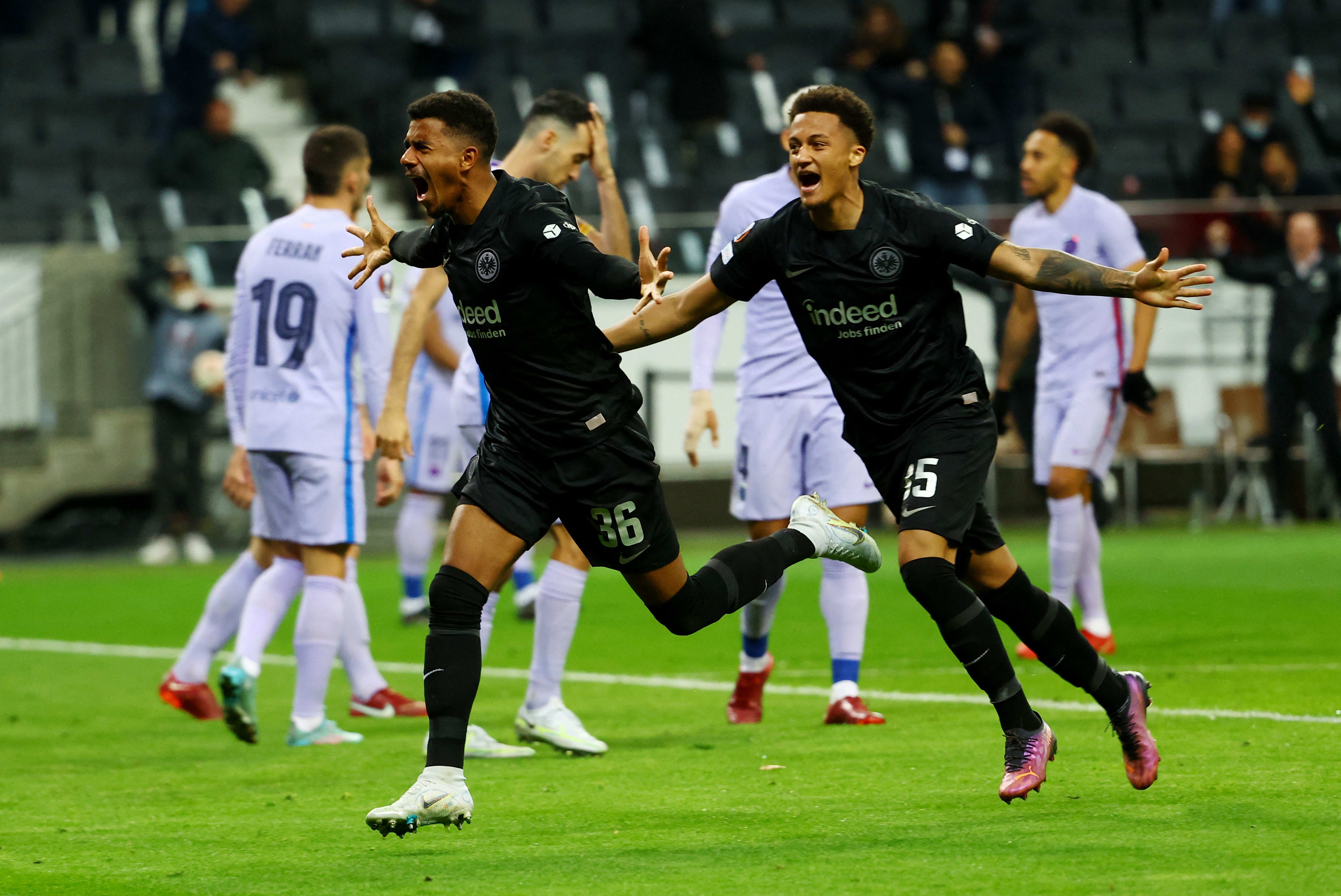 אנסגר קנאוף, קשר איינטרכט פרנקפורט