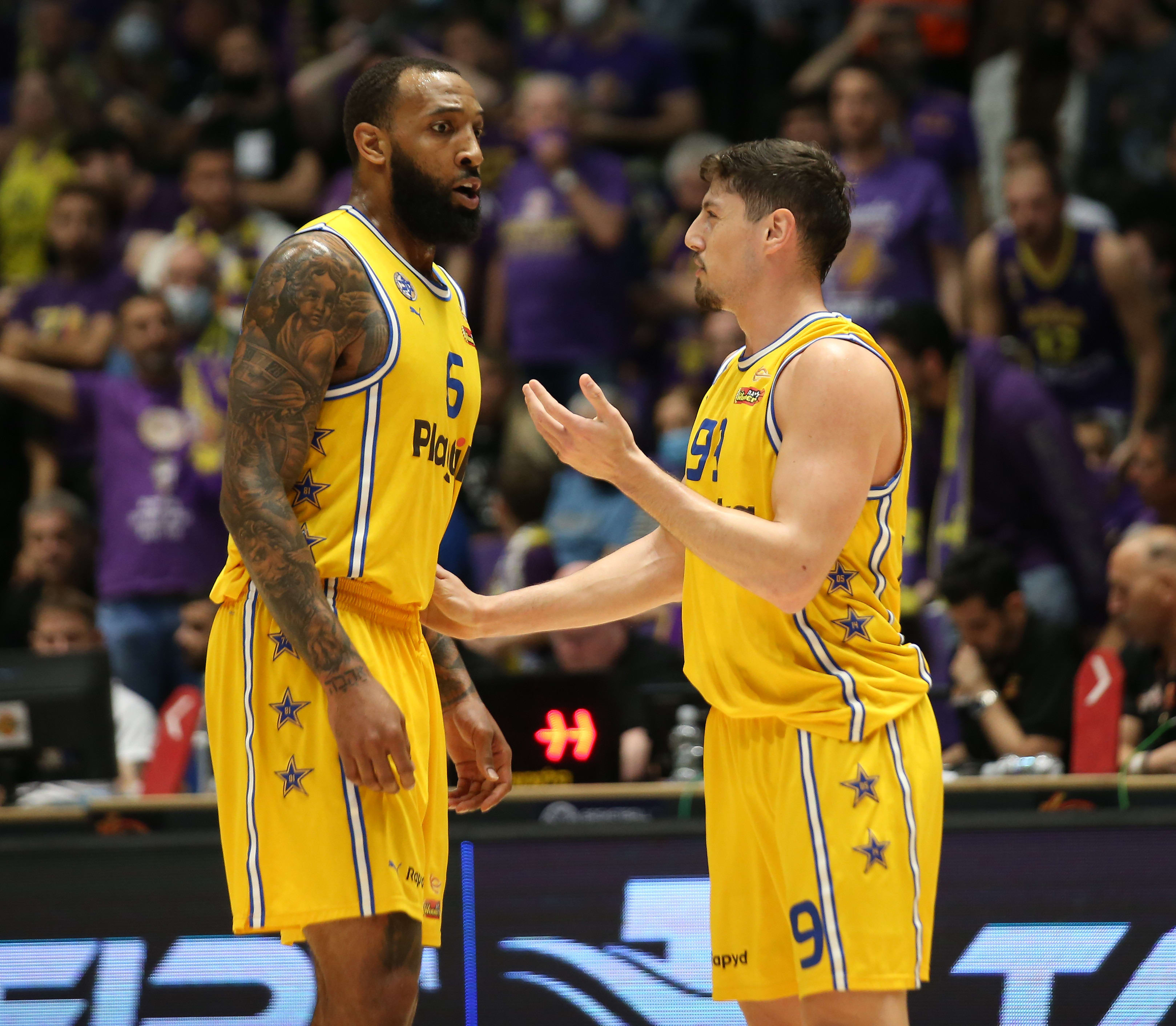 שחקני מכבי תל אביב יפתח זיו, דרק וויליאמס