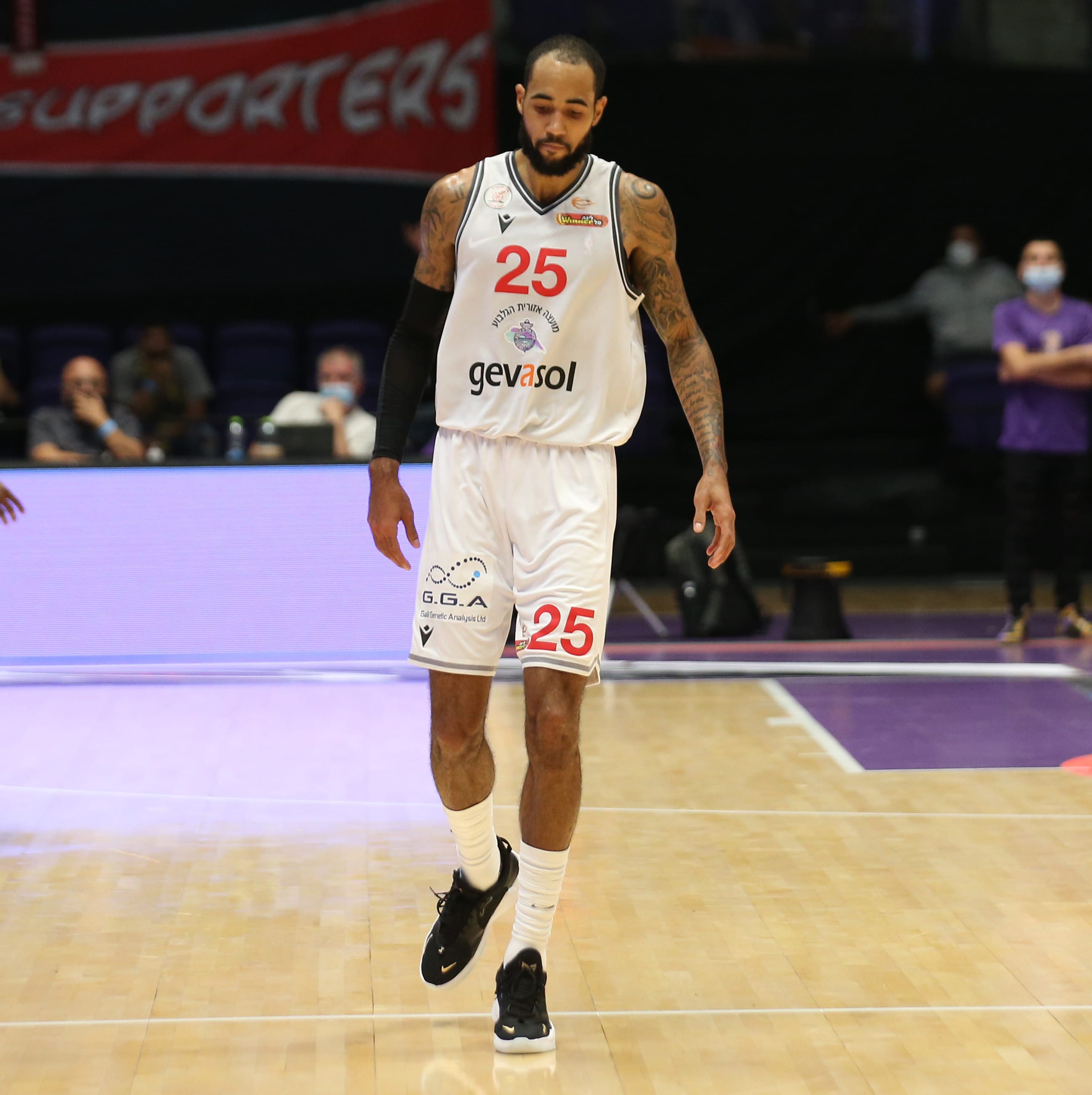 שחקן הפועל גלבוע/גליל רוני הארל