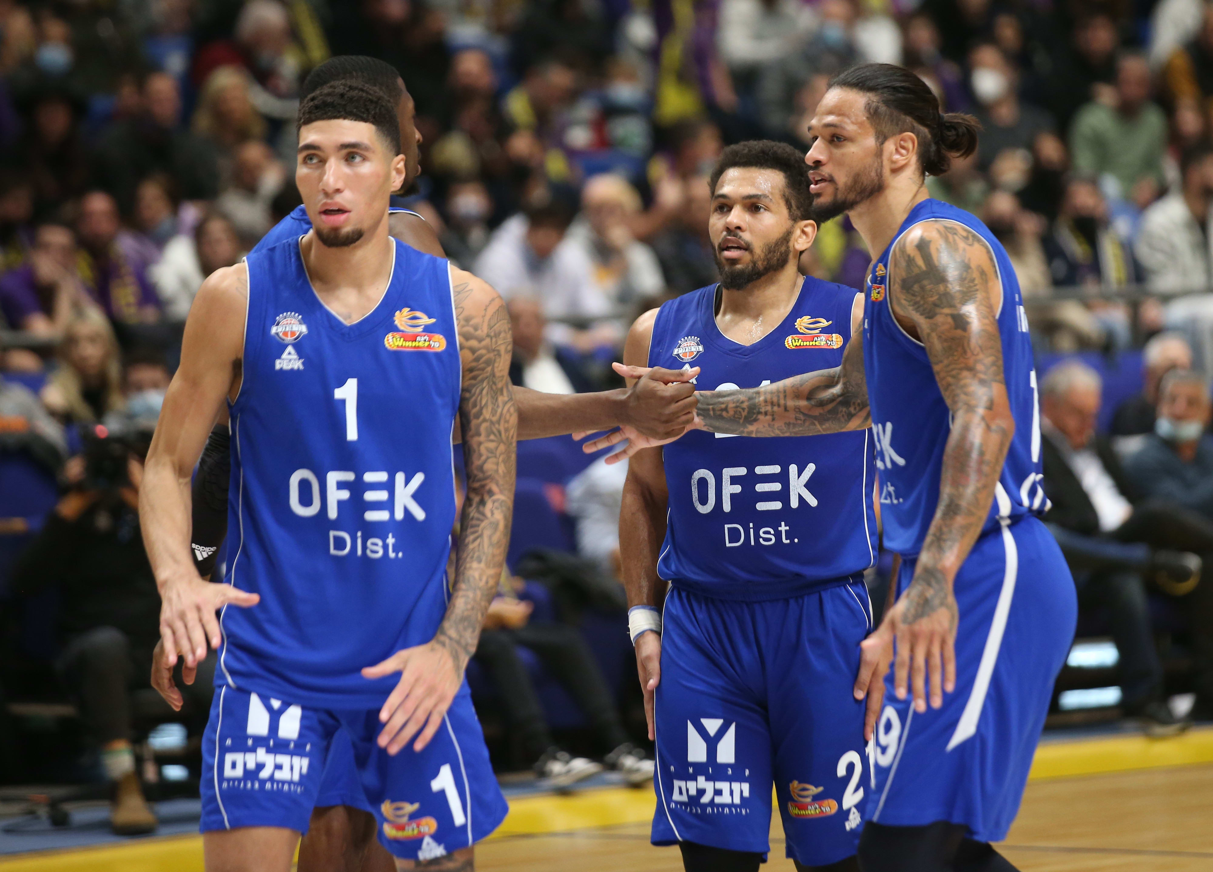 שחקני בני הרצליה כריס באב, סנדי כהן