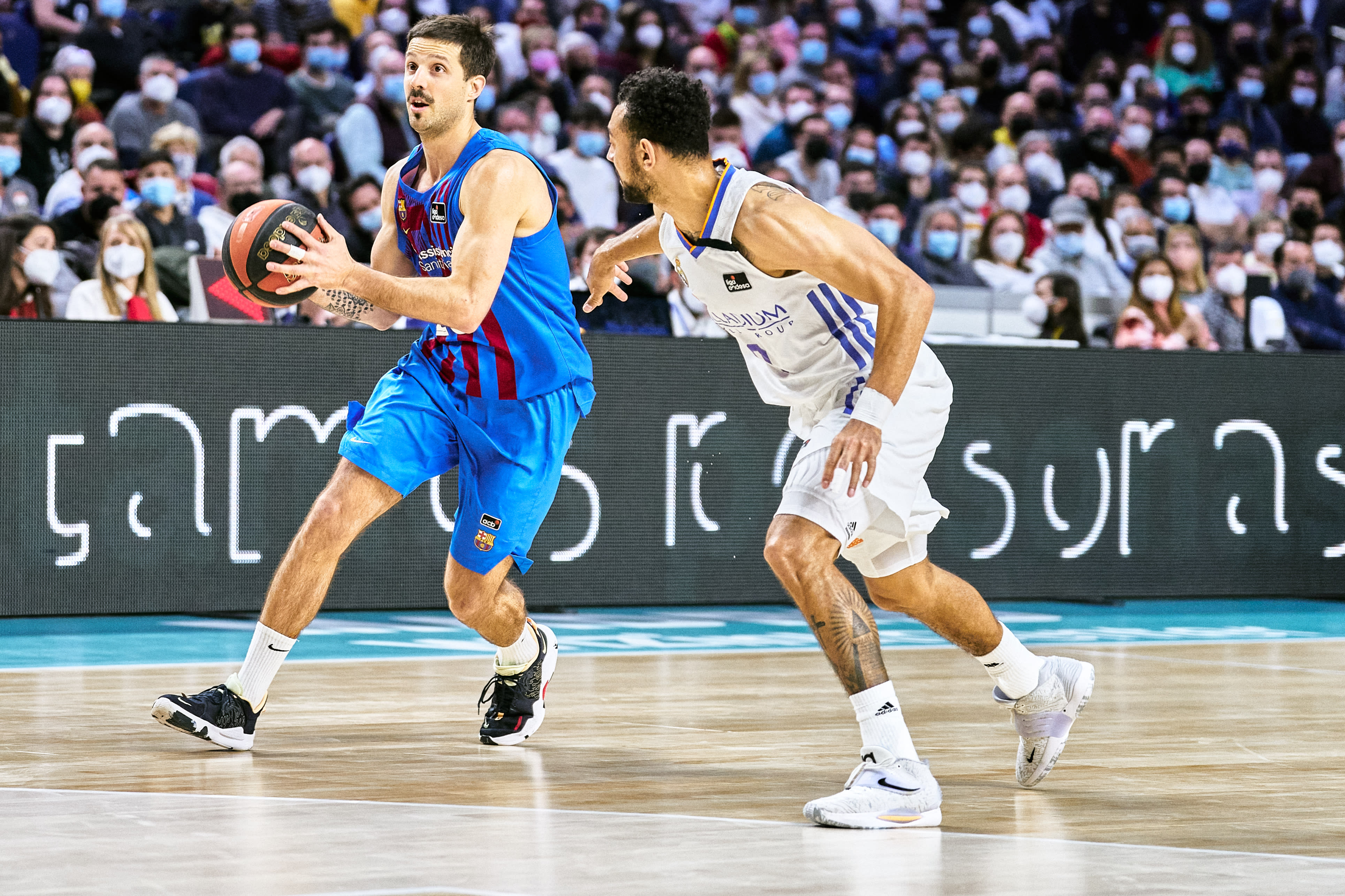 ניקולאס לאפרוביטולה, שחקן ברצלונה