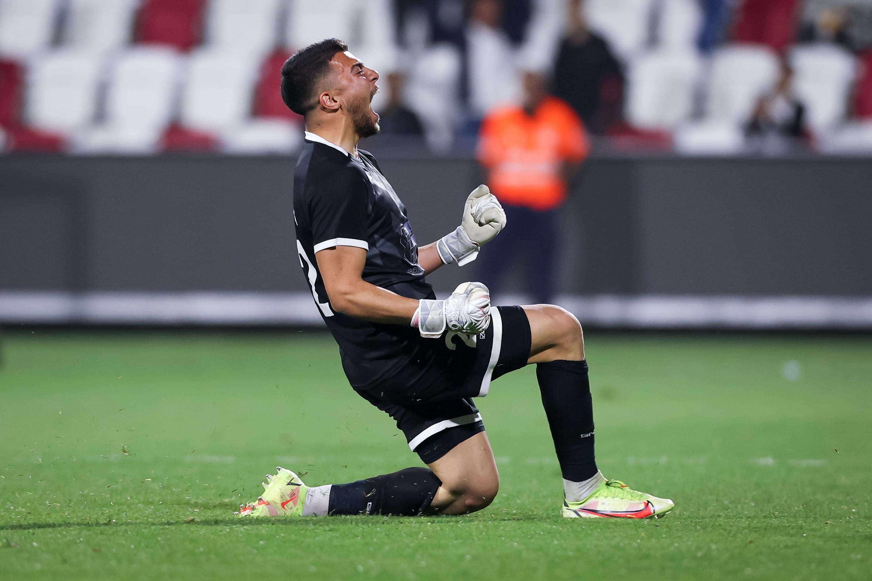 מוחמד אבו ניל, שחקן בני ריינה