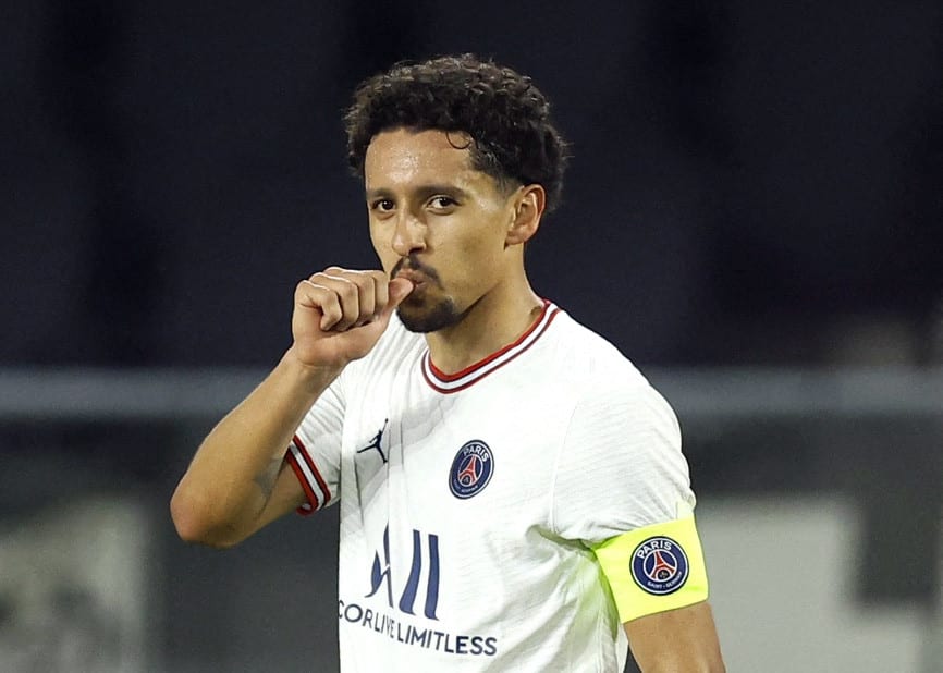 מרקיניוס שחקן פריז סן ז'רמן חוגג שער