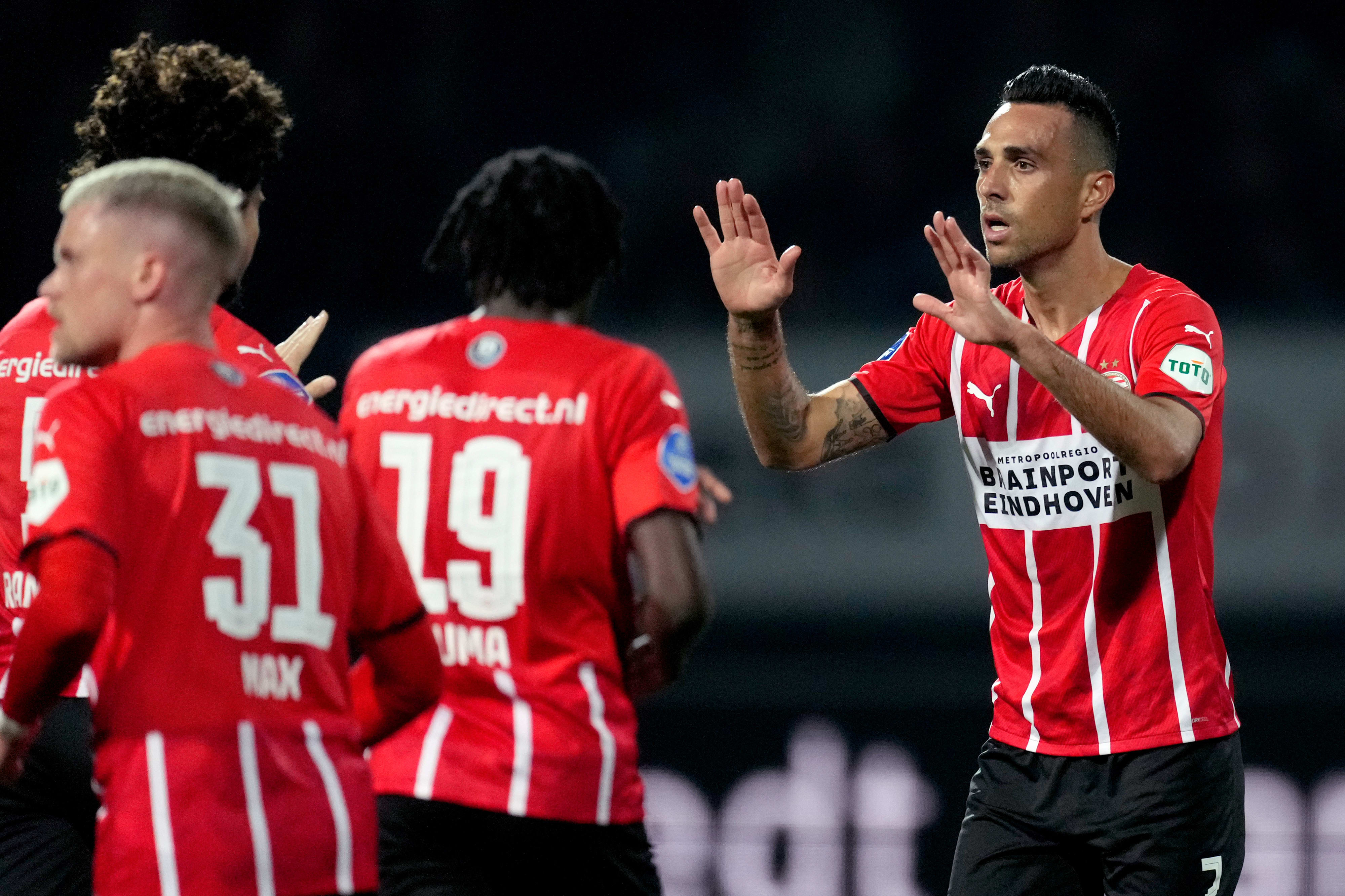 שחקן פ.ס.וו איינדהובן ערן זהבי