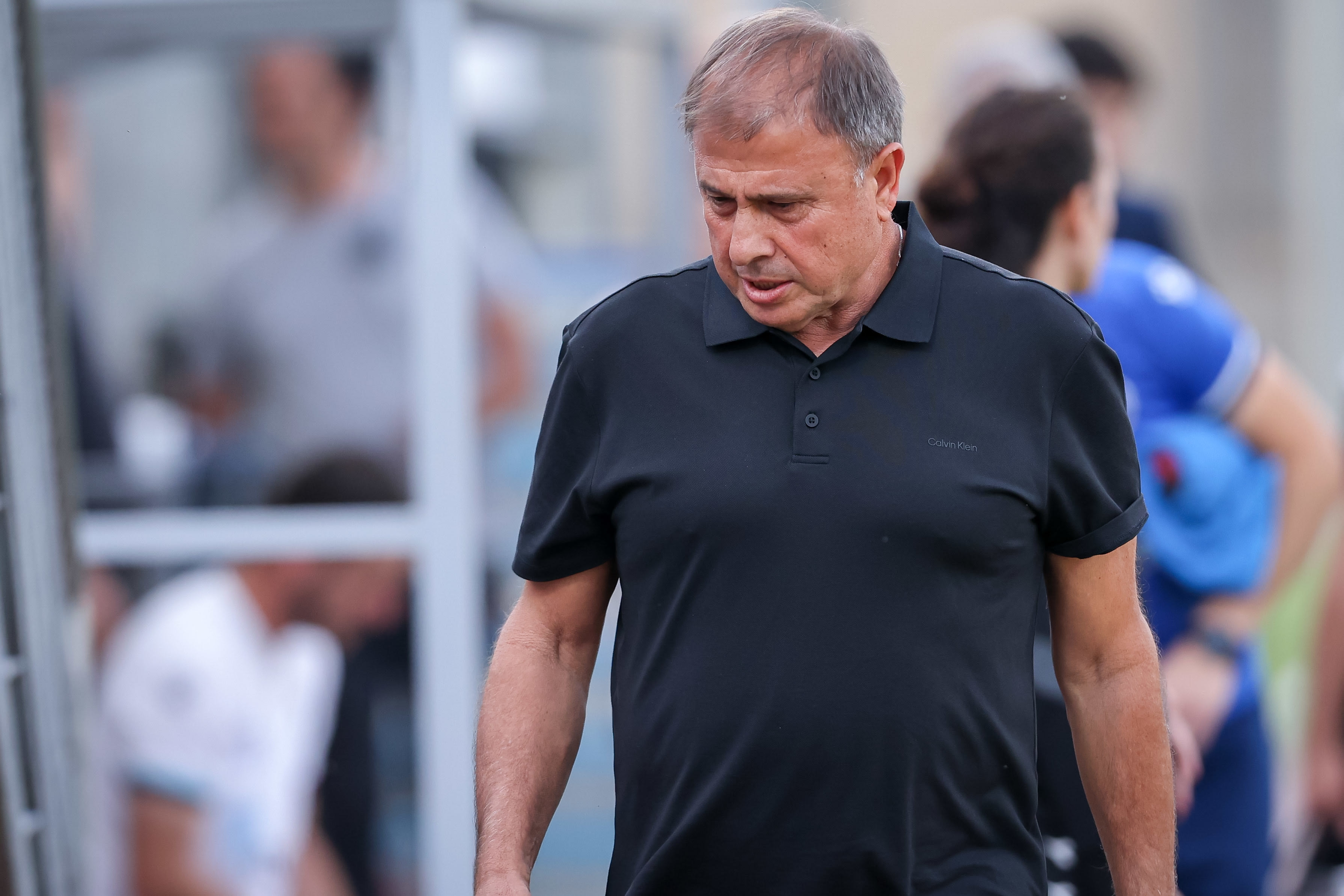 מאמן הפועל חיפה אלישע לוי