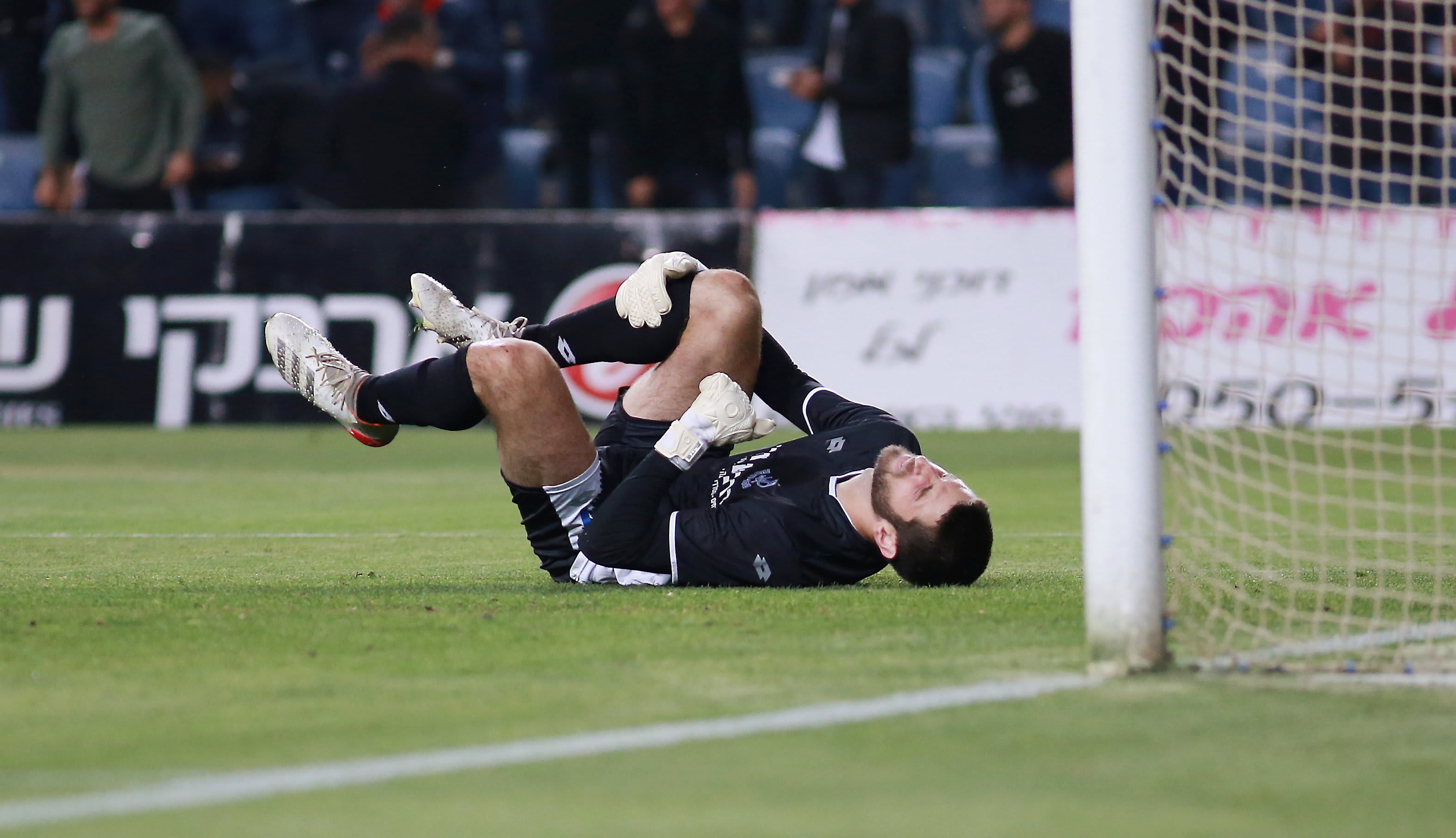 עומר כץ שוער הפועל פתח תקוה פצוע