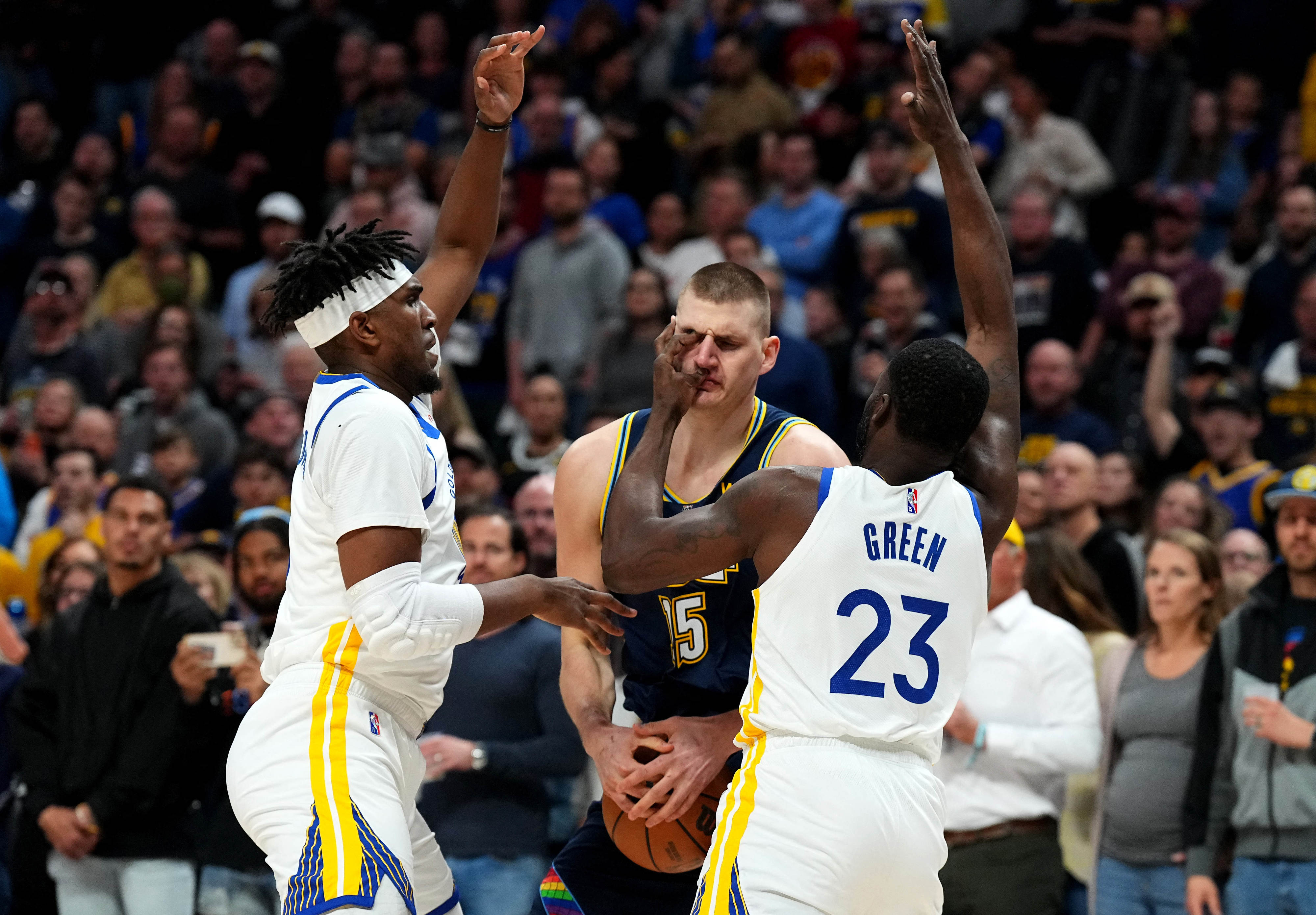 דריימונד גרין מול ניקולה יוקיץ', דנבר נאגטס מול גולדן סטייט ווריירס